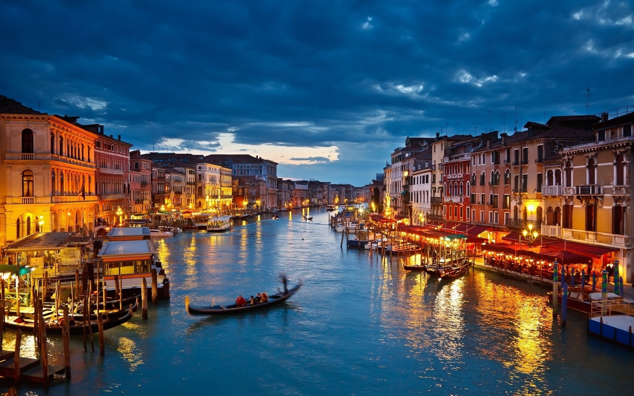 General 2200x1375 Venice gondolas city Grand Canal Italy sky clouds lights city lights