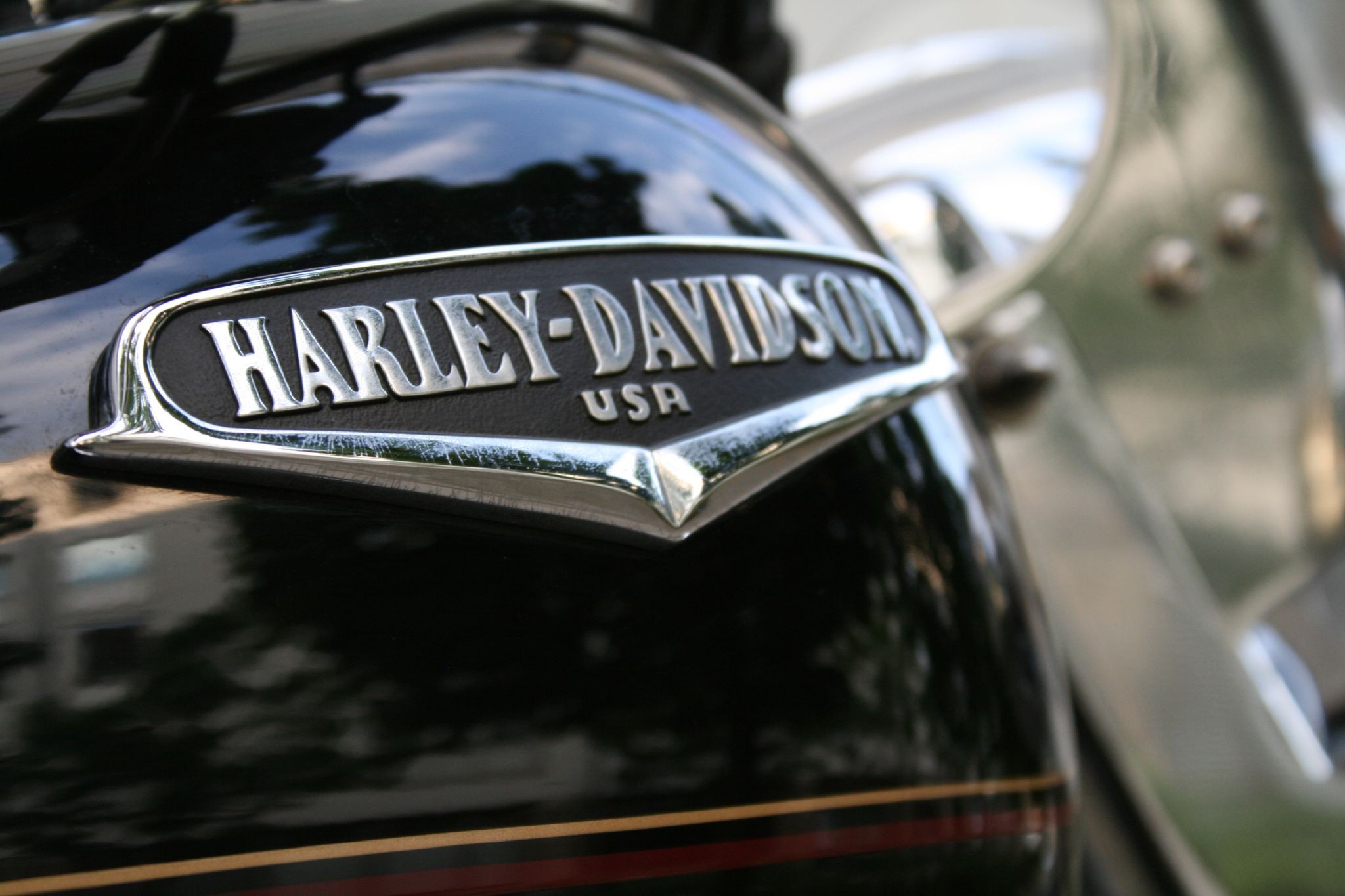 General 2048x1365 vehicle logo Harley-Davidson motorcycle closeup American motorcycles