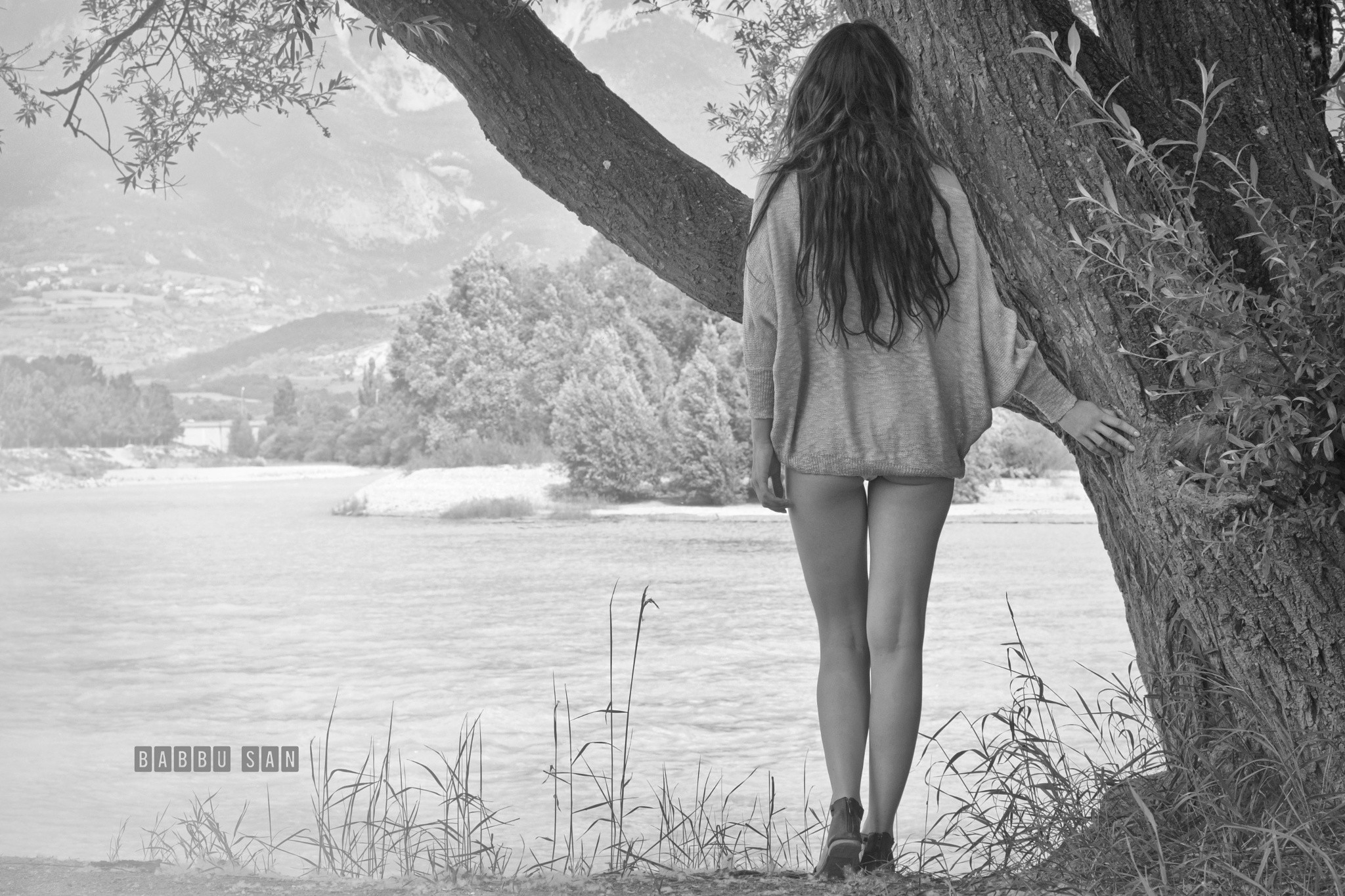 Women Model Long Hair Legs Brunette Thighs The Gap Women Outdoors Monochrome River
