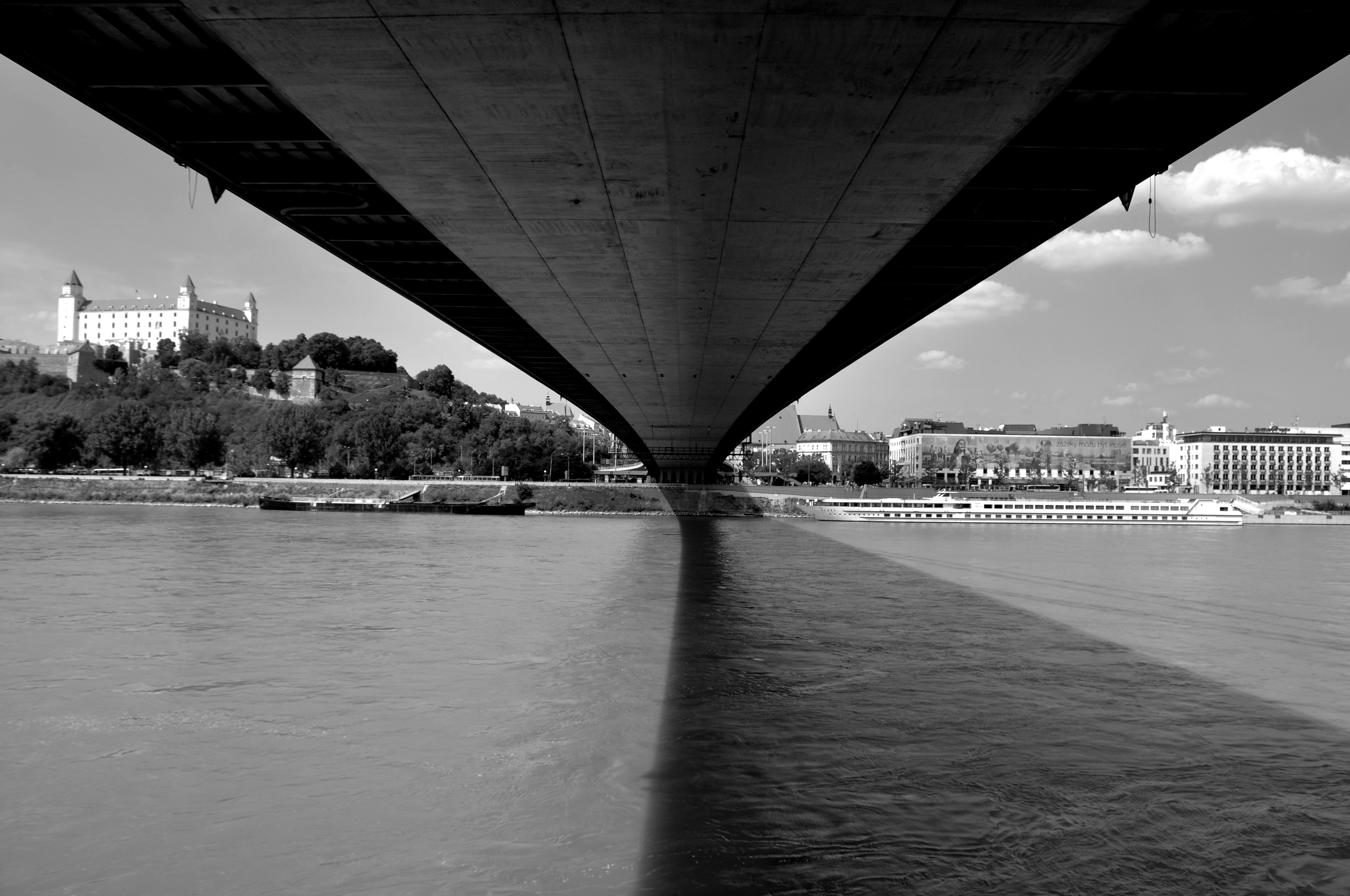 General 4288x2848 monochrome bridge river castle Slovakia Bratislava architecture ship shadow building trees Danube water