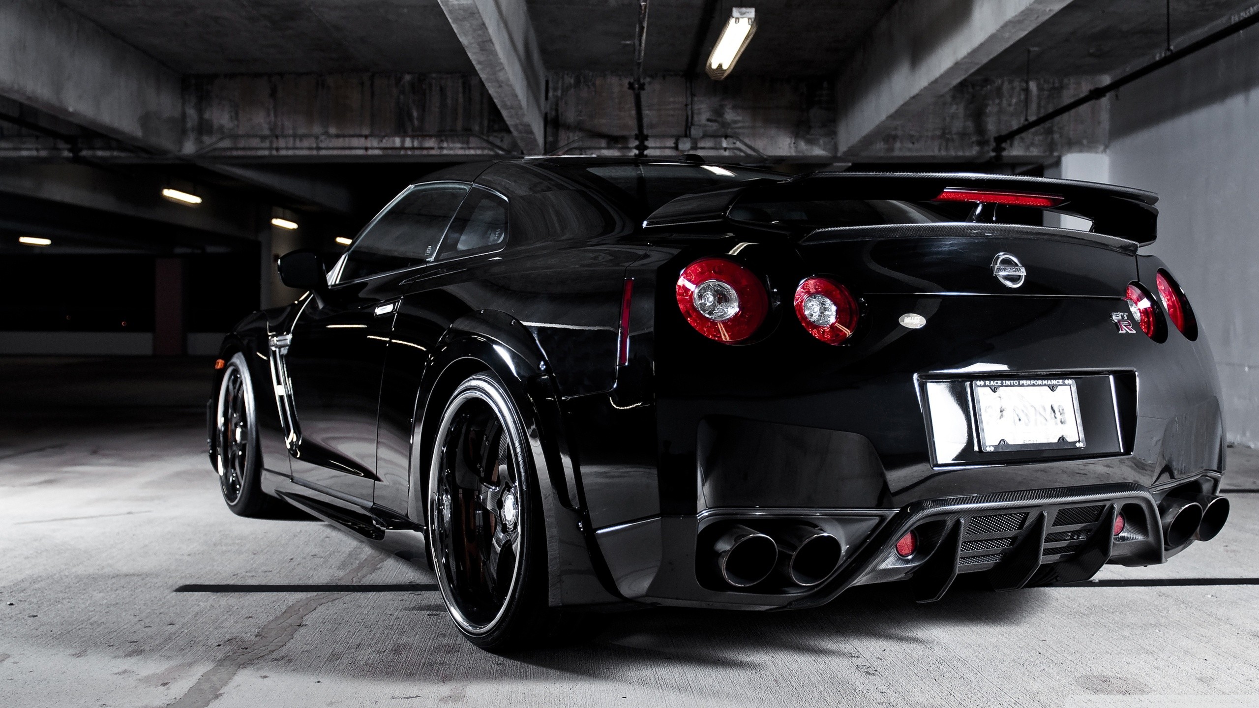 General 2560x1440 car sport Nissan Nissan GT-R tuning vehicle black cars taillights licence plates rear view Japanese cars