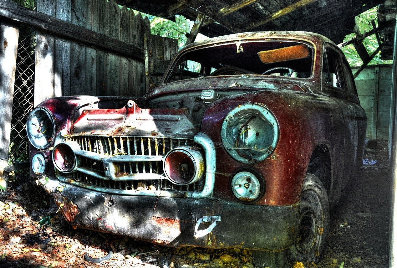 General 1269x856 car wreck old rust