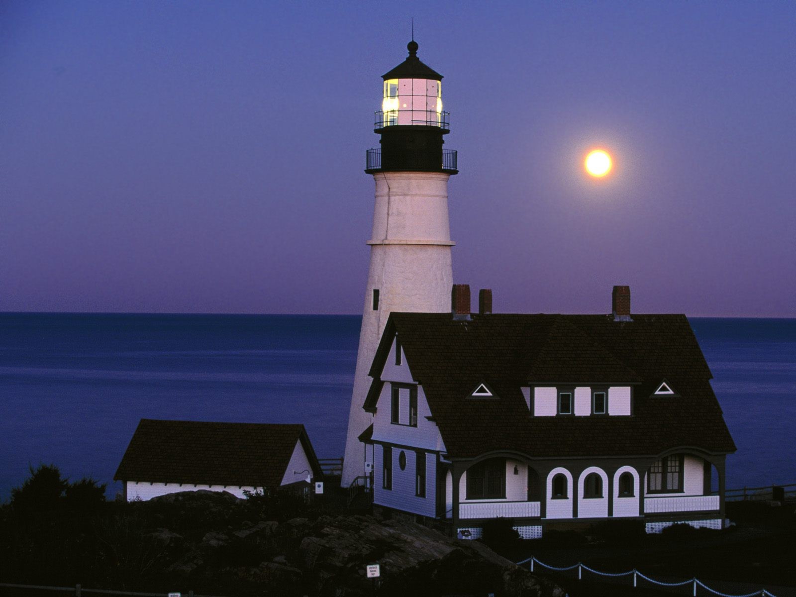 General 1600x1200 lighthouse sea Moon night coast