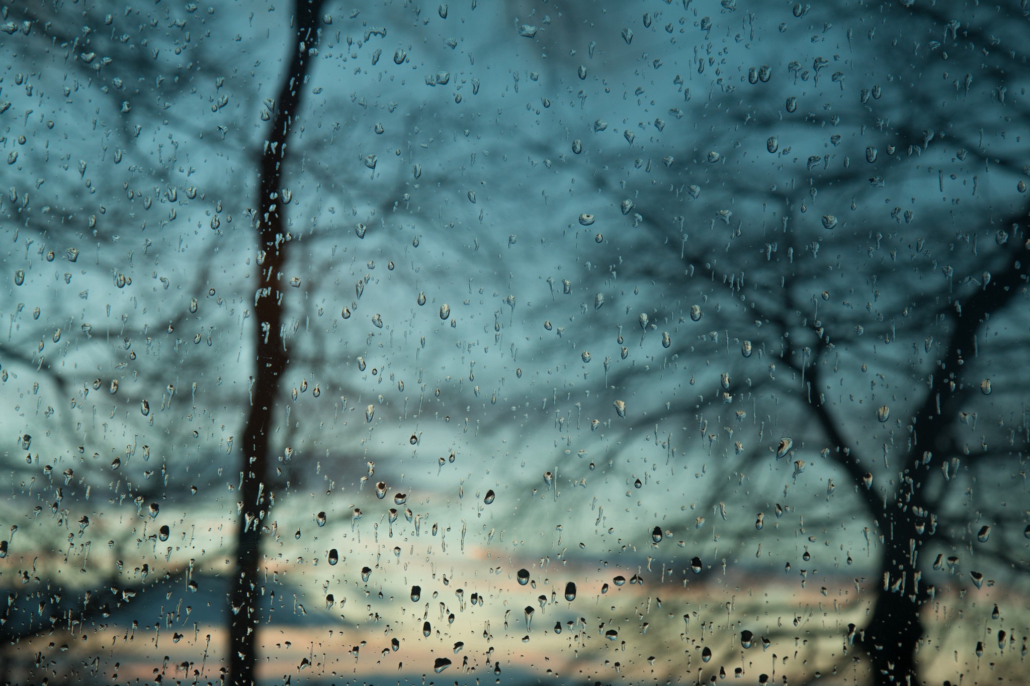 General 2048x1365 water drops window trees rain blue water on glass evening