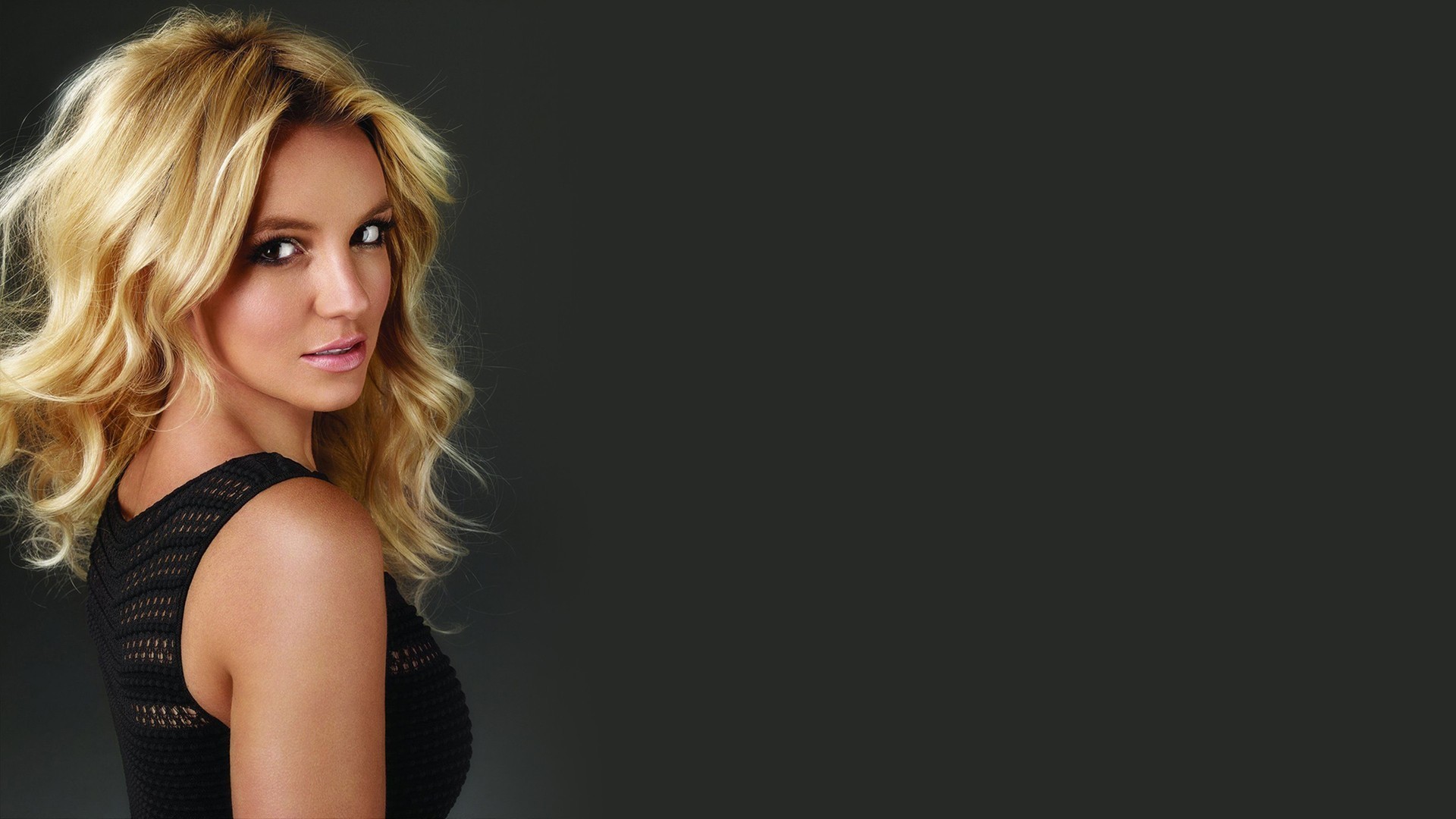 People 1920x1080 Britney Spears women portrait face singer simple background studio looking at viewer celebrity makeup women indoors dyed hair