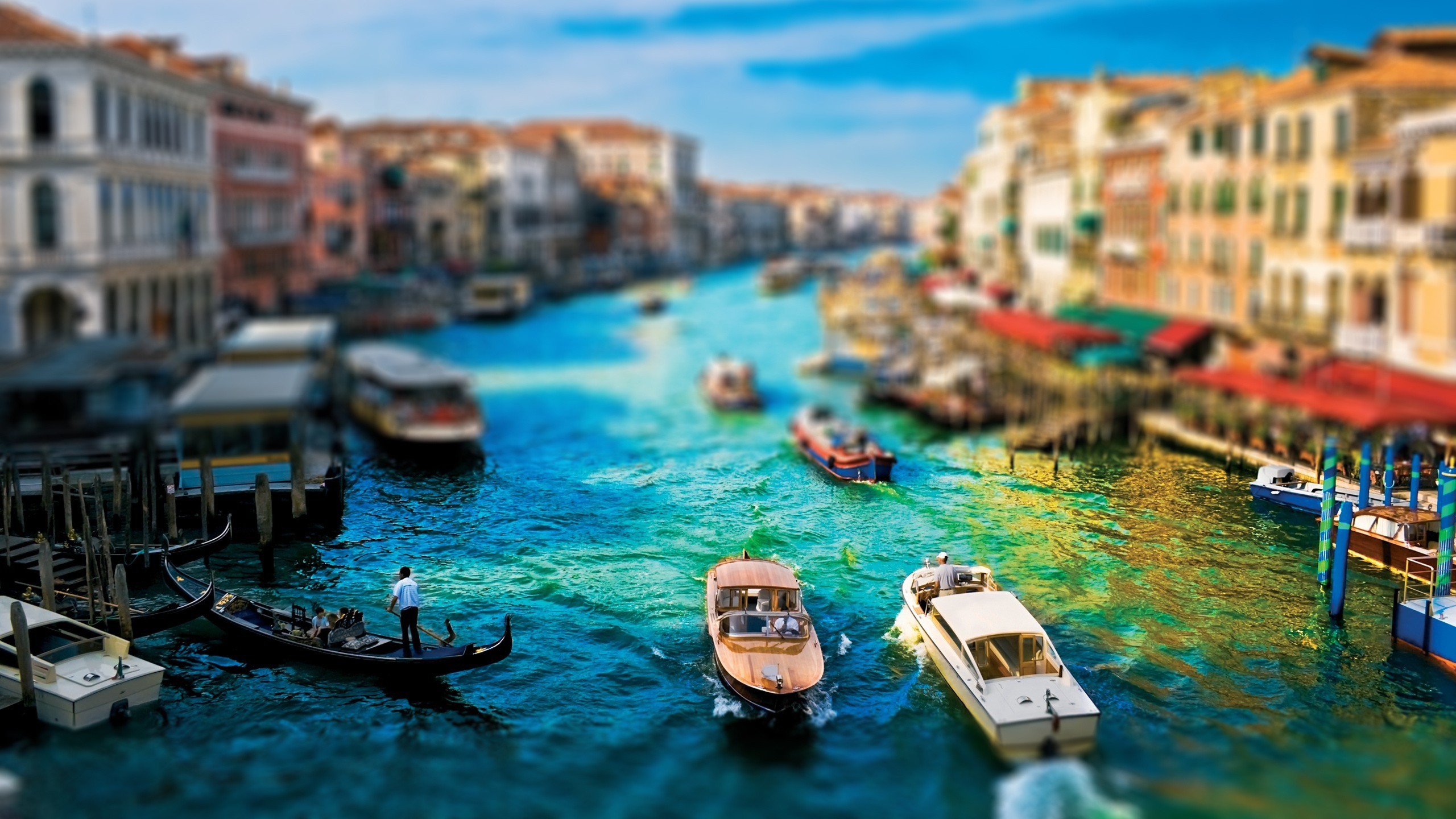 General 2560x1440 cityscape Venice tilt shift building boat blurred Grand Canal Italy water digital art