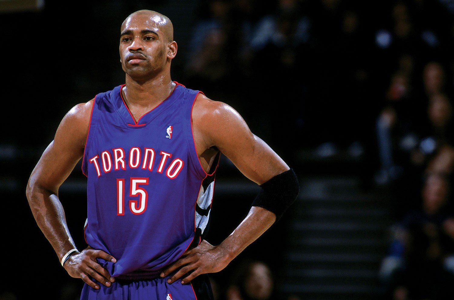 People 1500x993 NBA basketball Vince Carter Toronto Toronto Raptors hands on hips sport men standing numbers bald