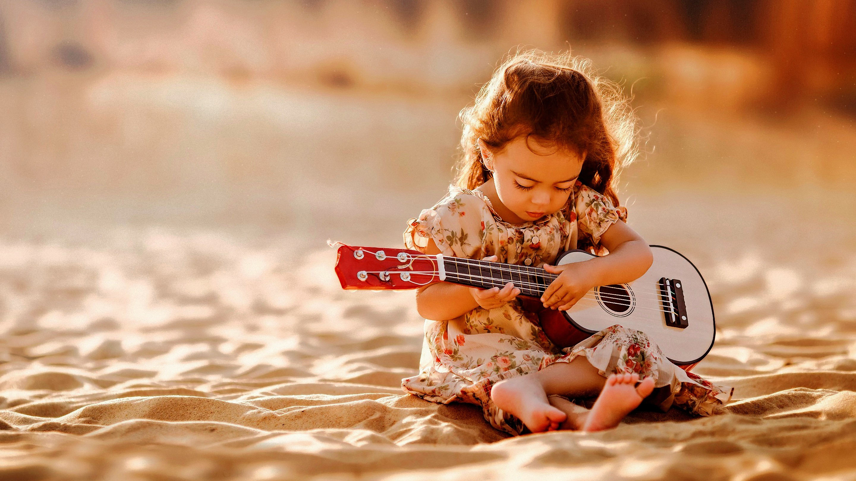 People 2880x1620 children photography guitar musical instrument
