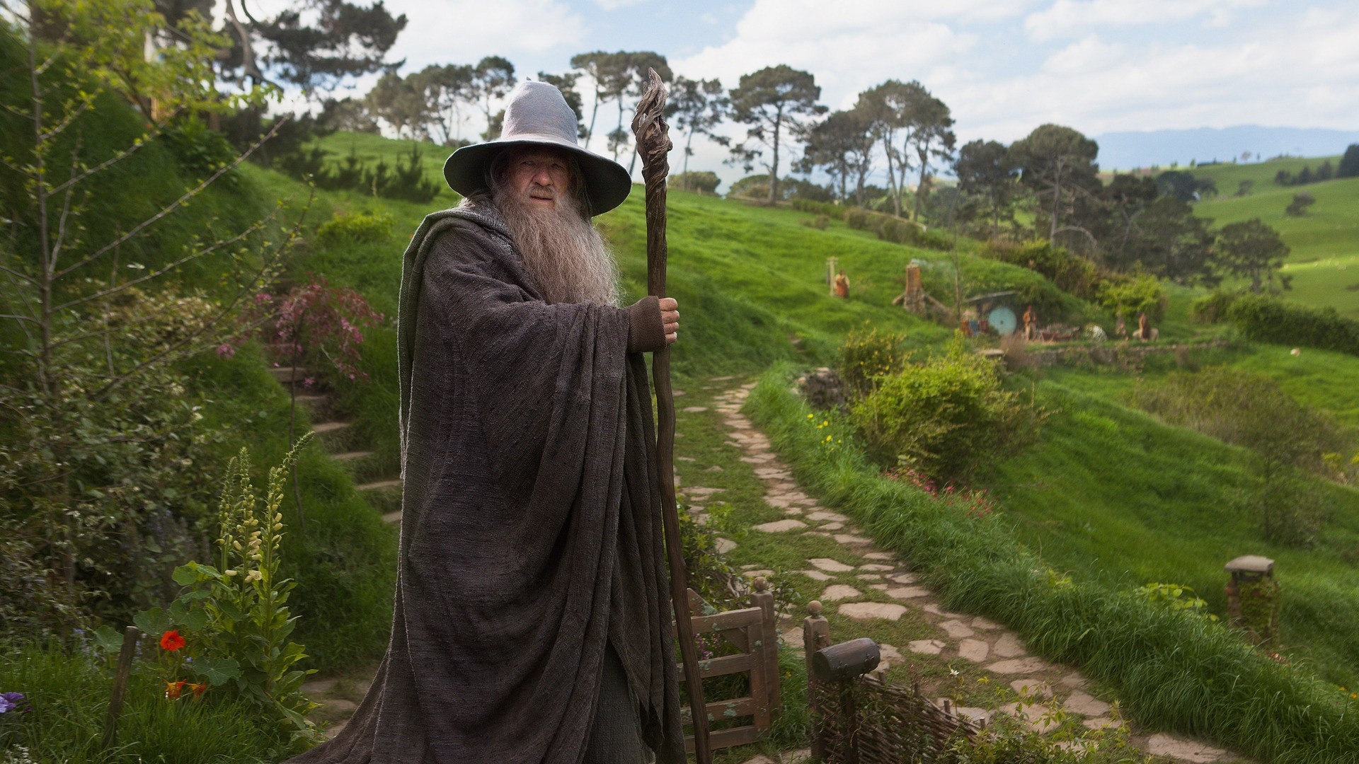 People 1920x1080 The Lord of the Rings Gandalf The Shire wizard Ian McKellen movies staff