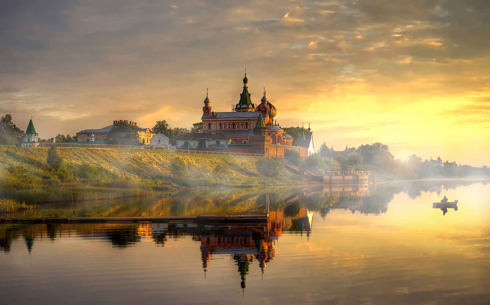 General 2048x1276 monastery landscape Russia river building reflection sky