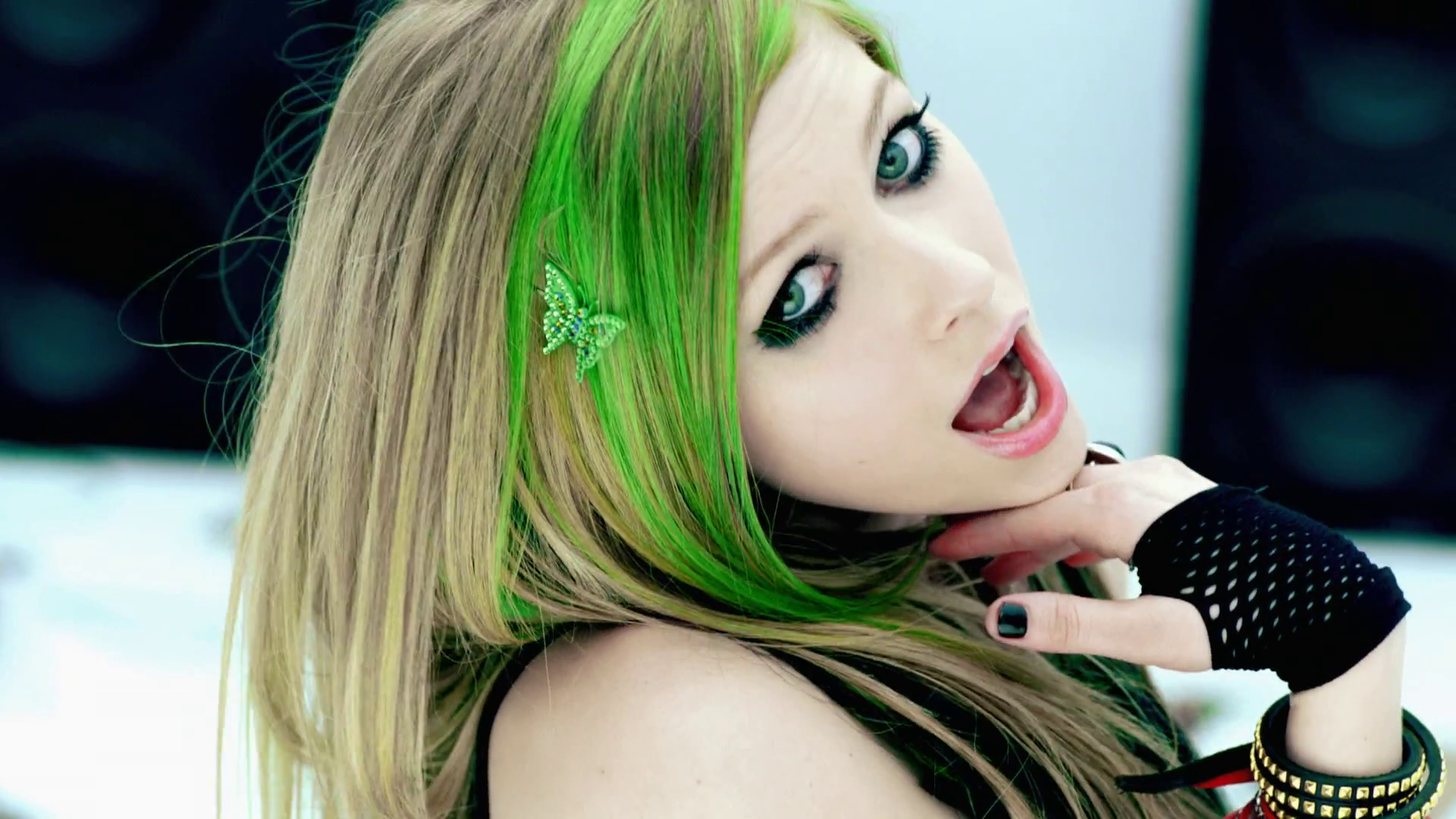 People 1920x1080 Avril Lavigne open mouth singer green hair celebrity women face makeup painted nails blonde dyed hair women indoors smoky eyes gloves