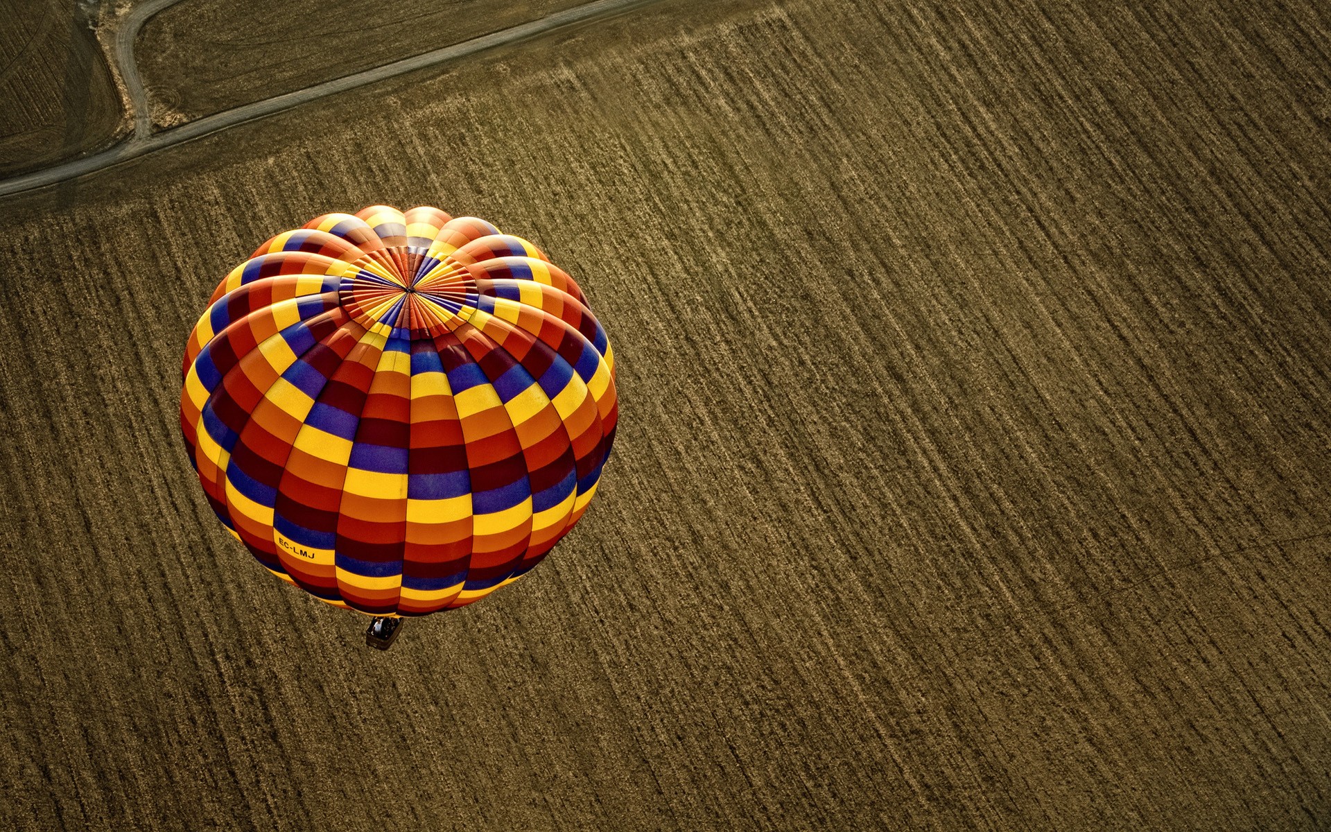 General 1920x1200 nature landscape hot air balloons field aerial view top view colorful vehicle
