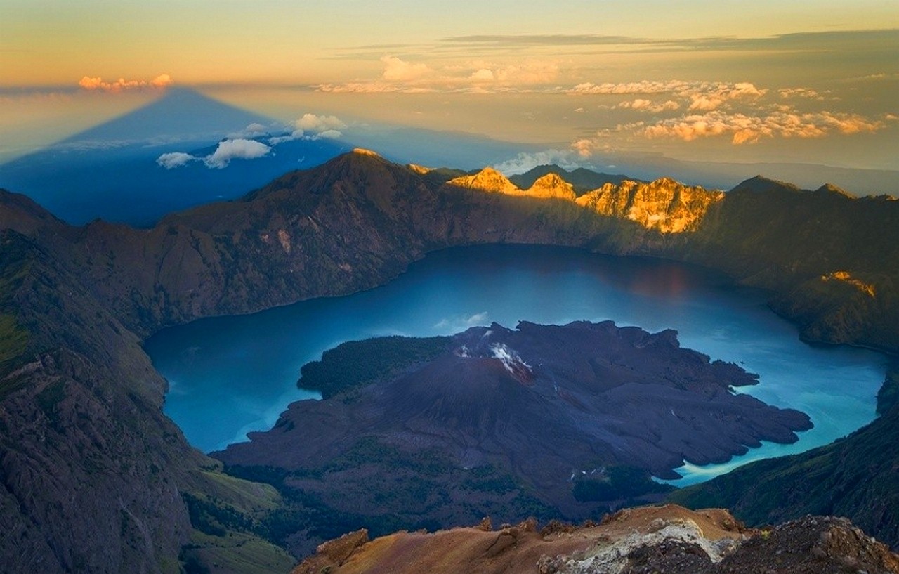 General 1280x817 lake crater lake mountains clouds morning Indonesia water nature landscape