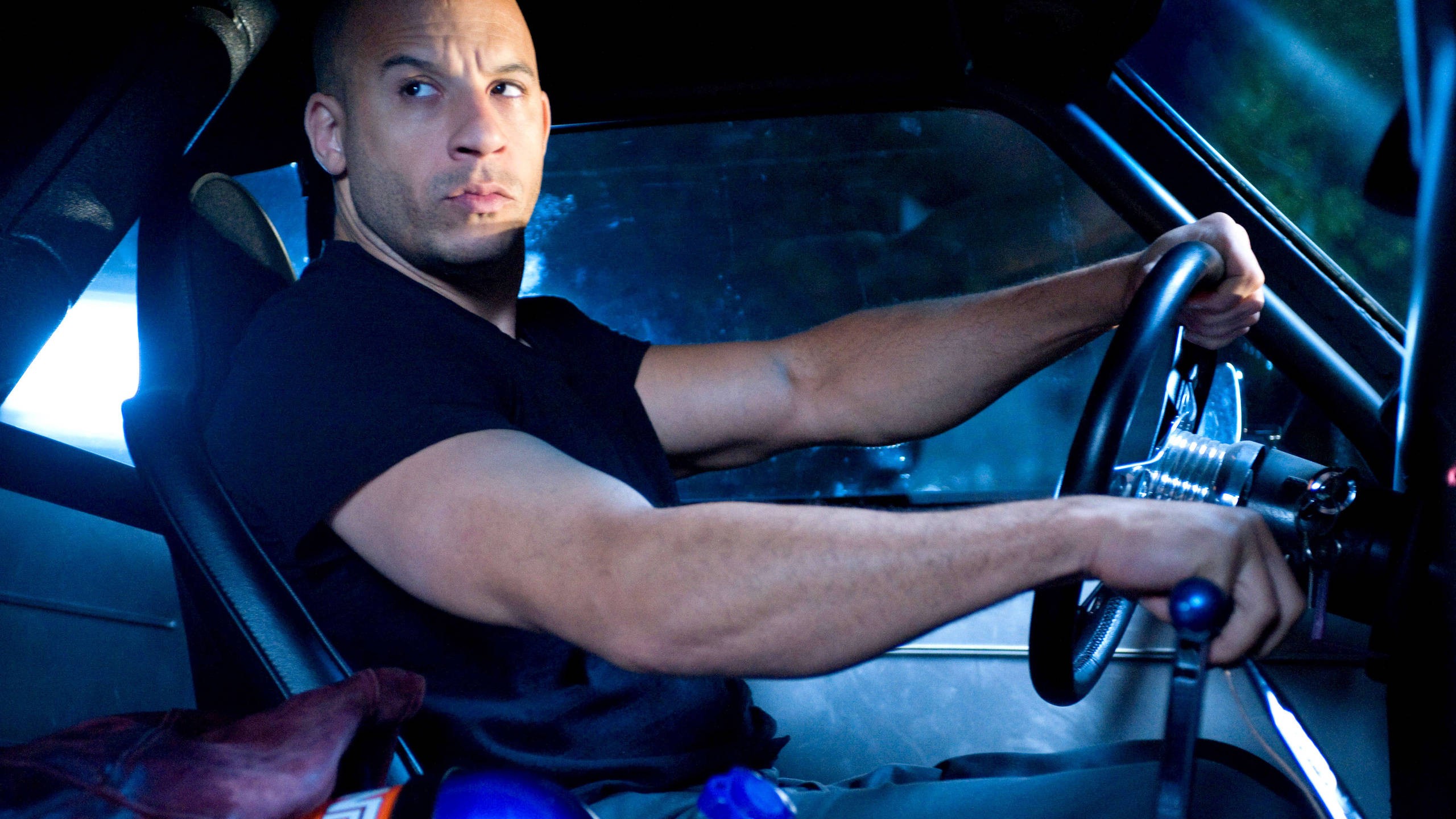 People 2560x1440 Vin Diesel actor men movies Fast and Furious car