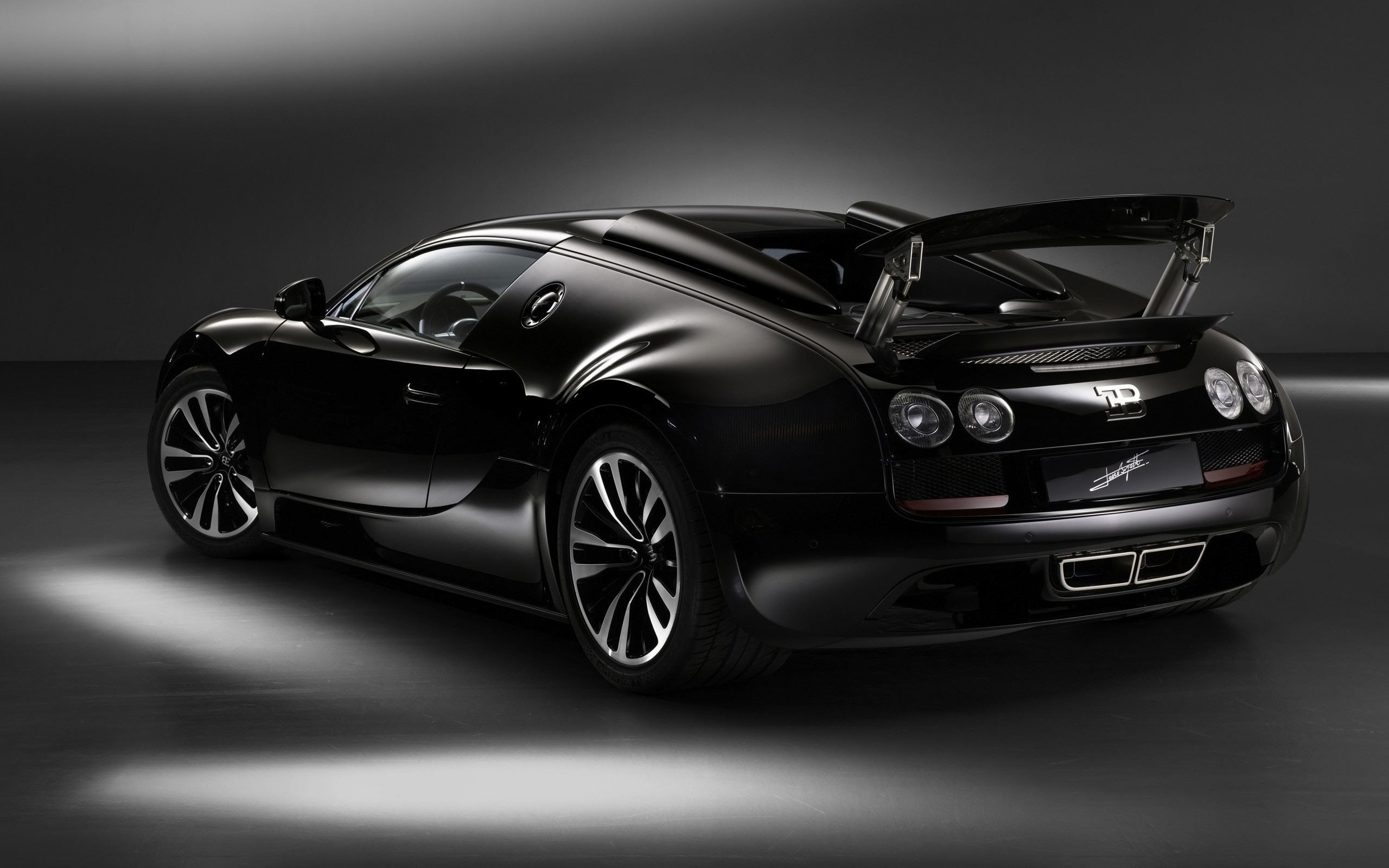 General 2560x1600 car Bugatti Veyron black cars vehicle Bugatti French Cars Volkswagen Group Hypercar