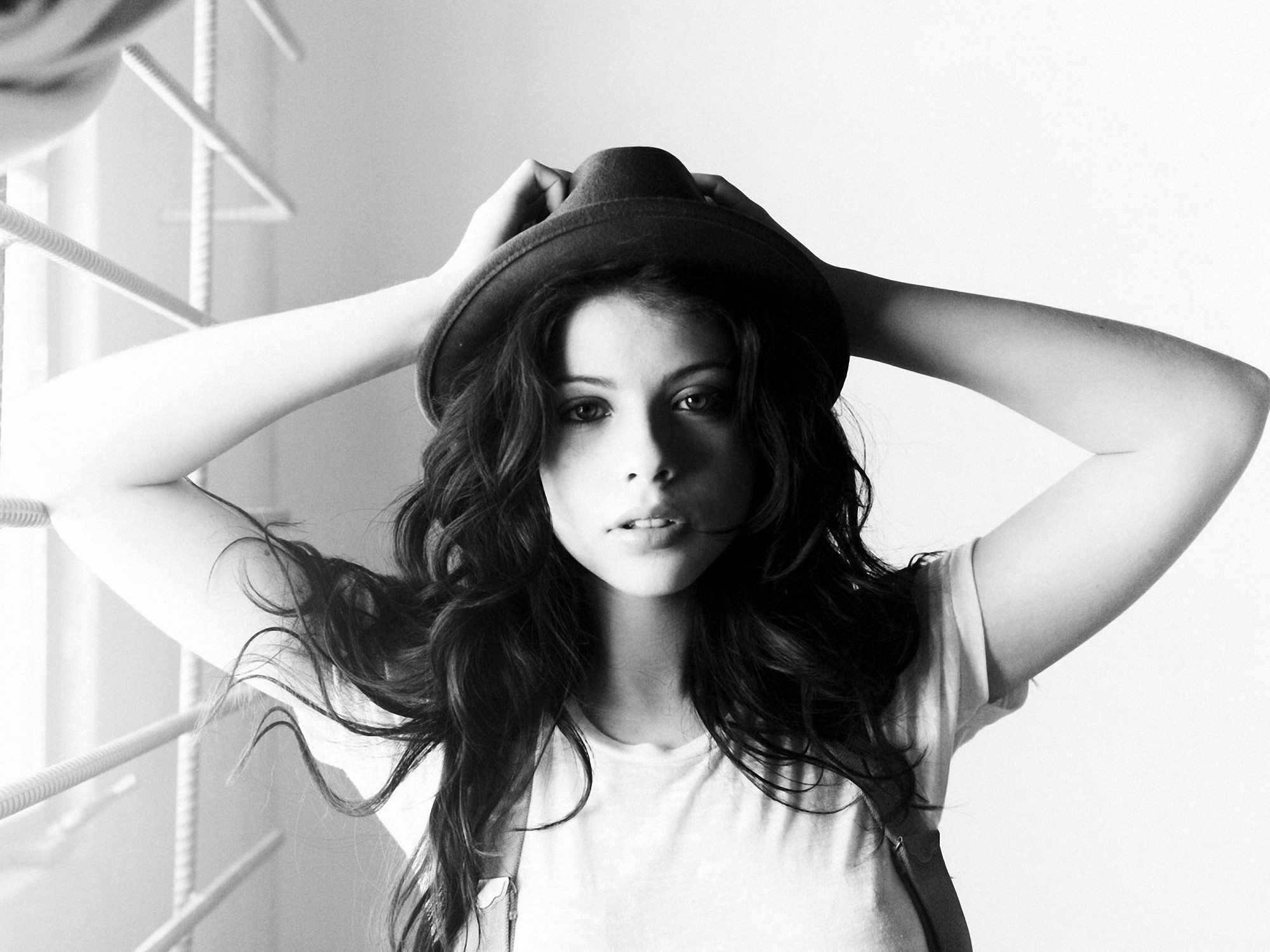 People 2000x1500 women eyes monochrome hat Michelle Trachtenberg actress celebrity arms up studio indoors women indoors looking at viewer long hair women with hats