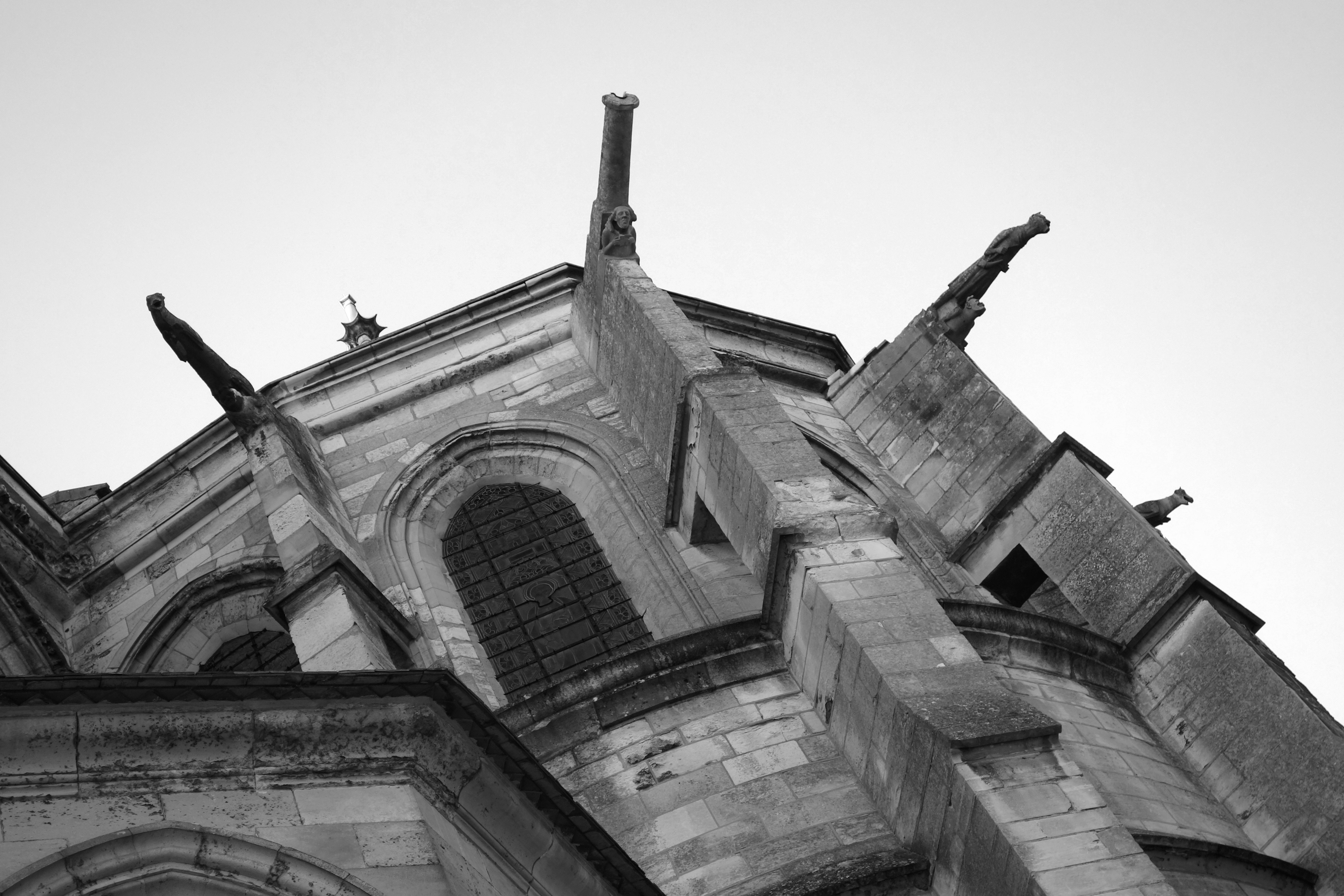 General 5472x3648 gray building worm's eye view church stones architecture low-angle monochrome