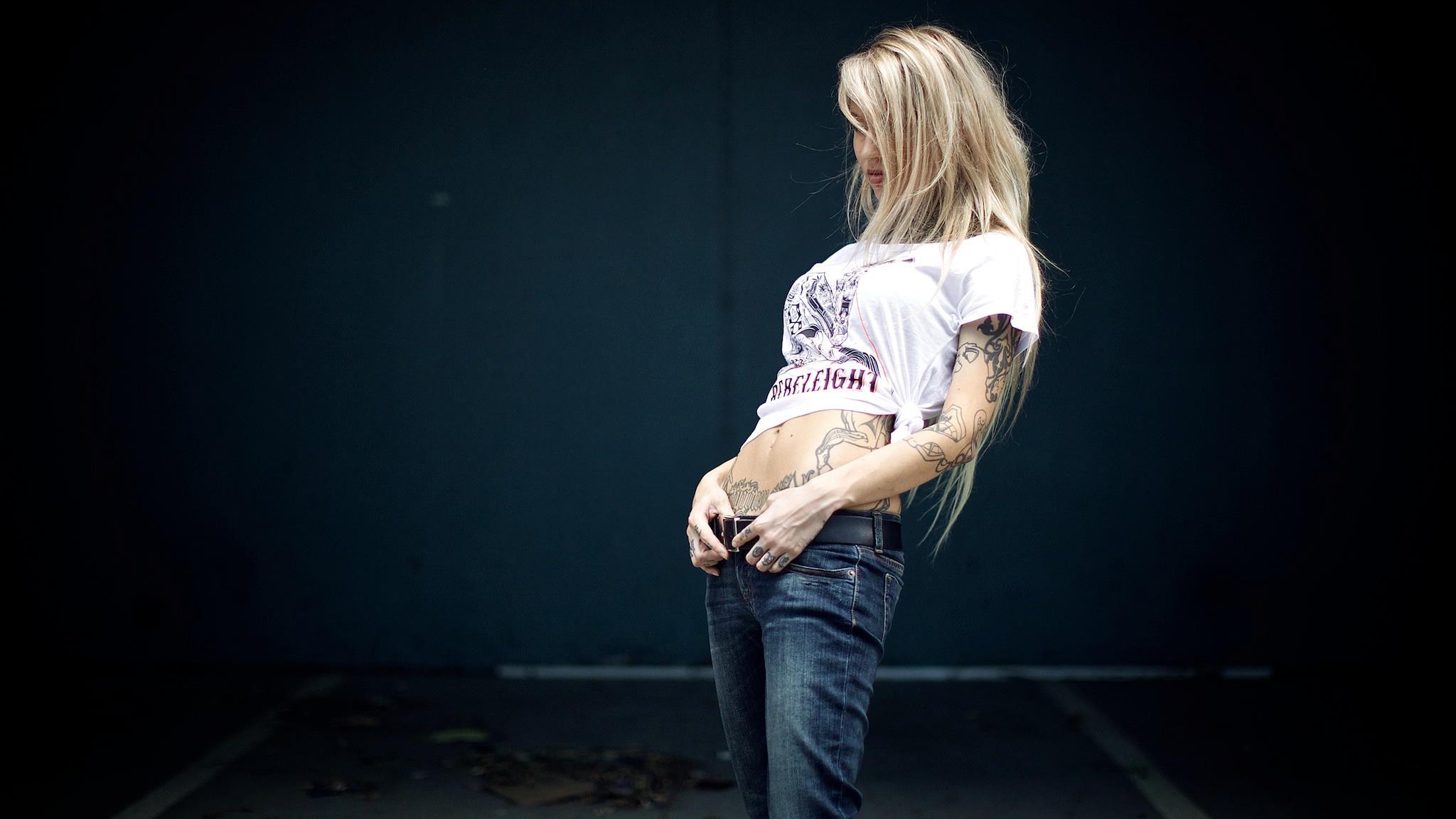 People 2048x1152 Sara Fabel blonde tattoo women model inked girls bare midriff belly standing long hair
