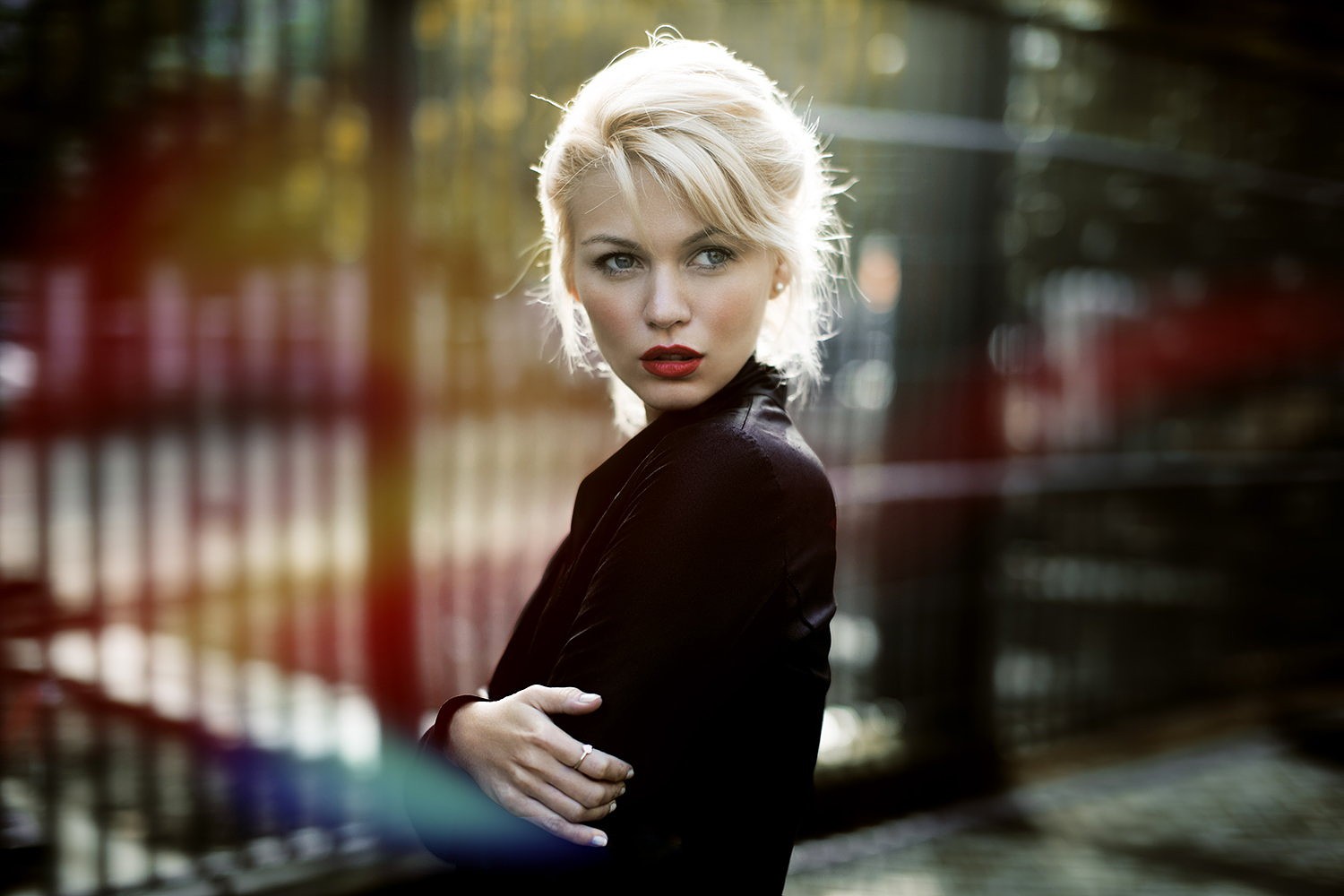 People 1500x1000 women model blonde red lipstick closeup looking away lipstick arms crossed