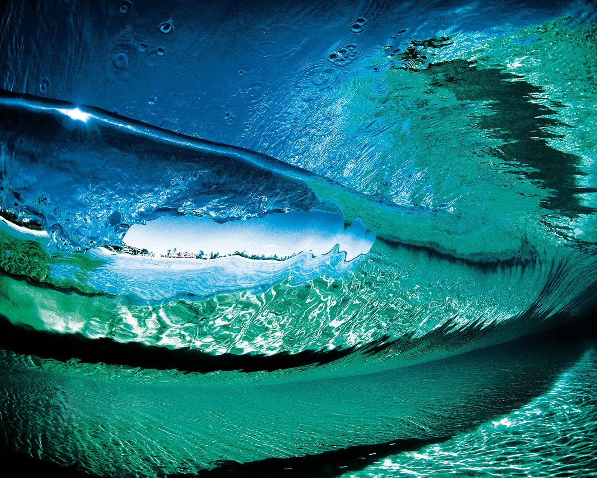 General 1920x1536 underwater waves sea turquoise water