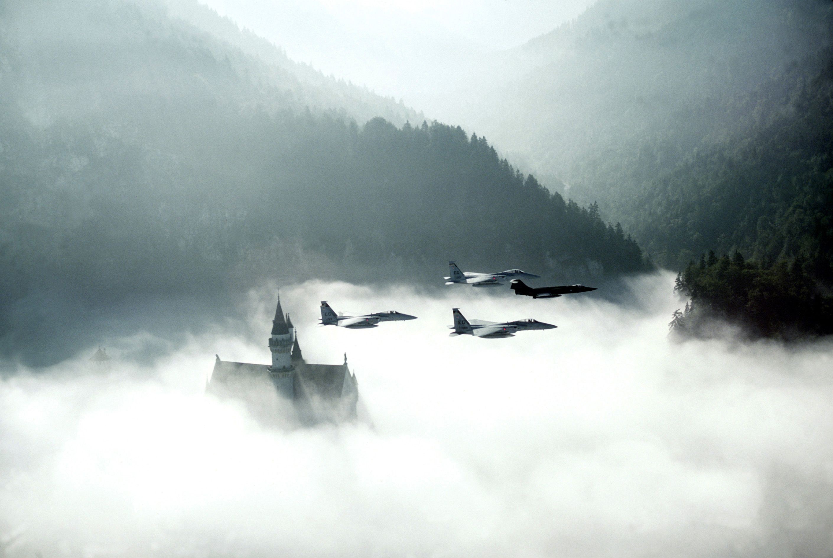 General 2820x1890 nature landscape airplane clouds castle jet fighter Neuschwanstein Castle F-15 Eagle Lockheed F-104 Starfighter military aircraft aircraft military vehicle vehicle military Germany