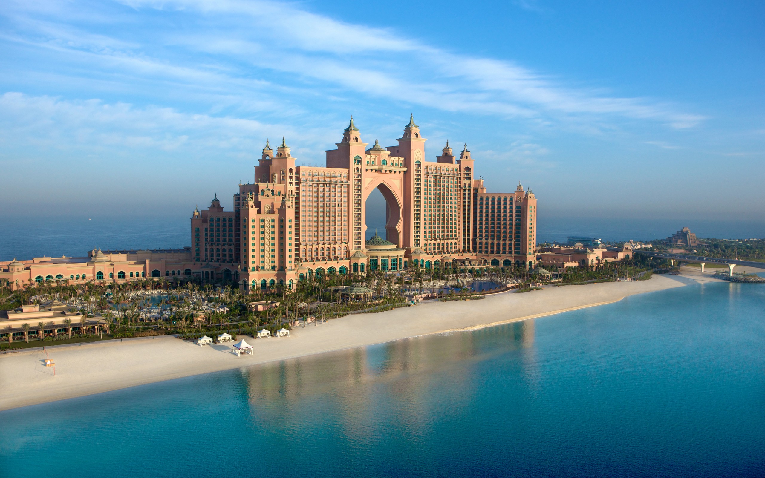 General 2560x1600 hotel beach building architecture Dubai