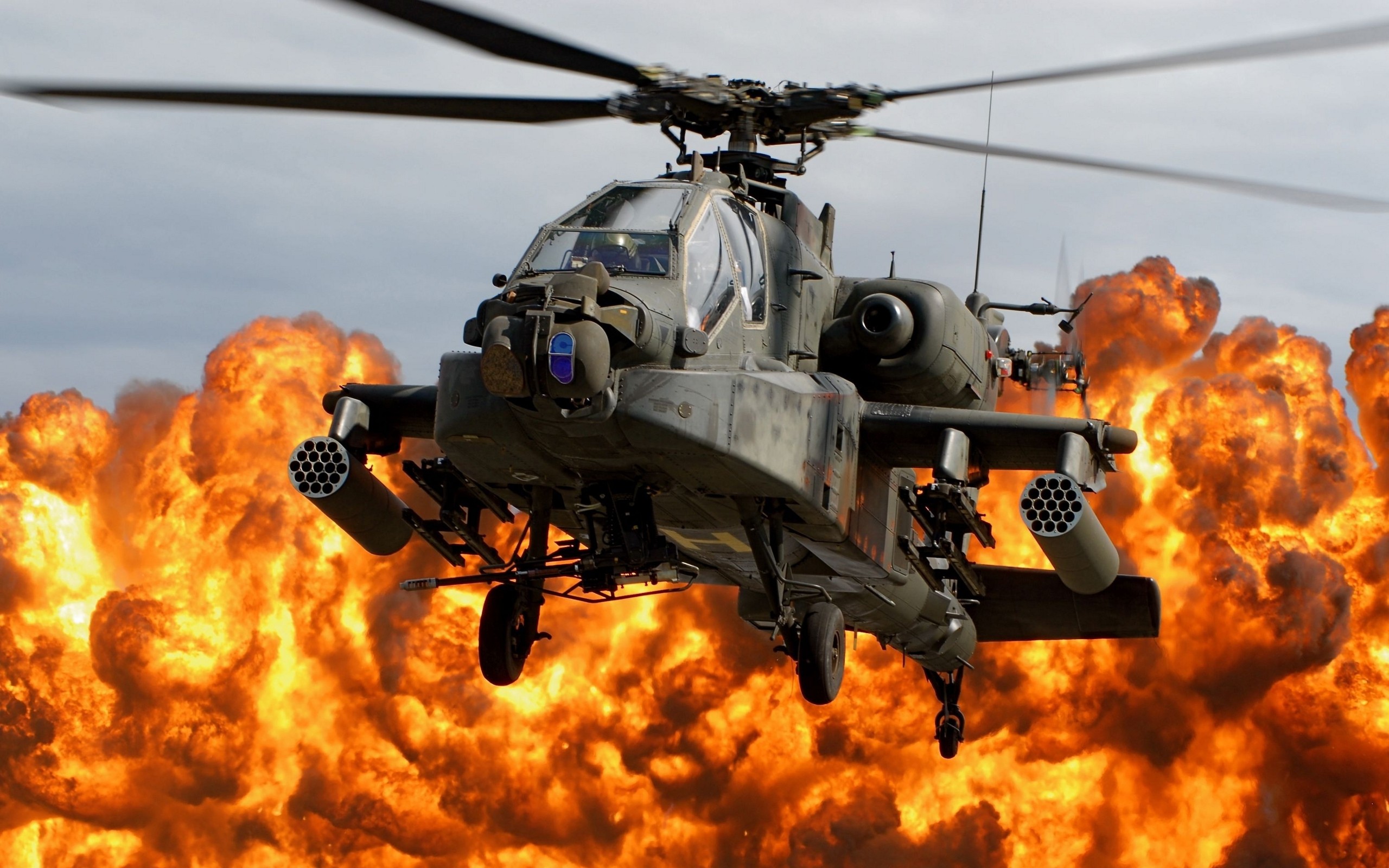 General 2560x1600 military helicopters Boeing AH-64 Apache vehicle attack helicopters military aircraft aircraft military vehicle Boeing American aircraft pilot explosion frontal view