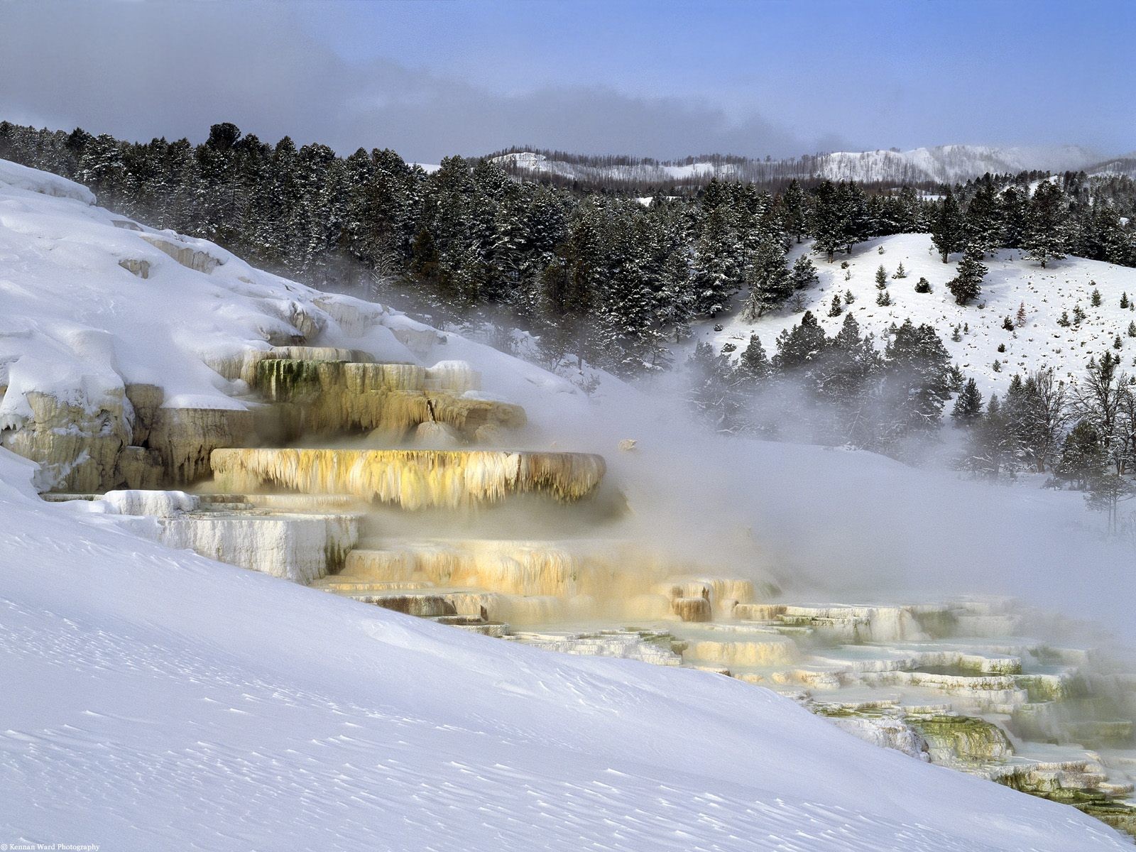 General 1600x1200 landscape Yellowstone National Park national park Wyoming winter geothermal place  USA snow cold ice