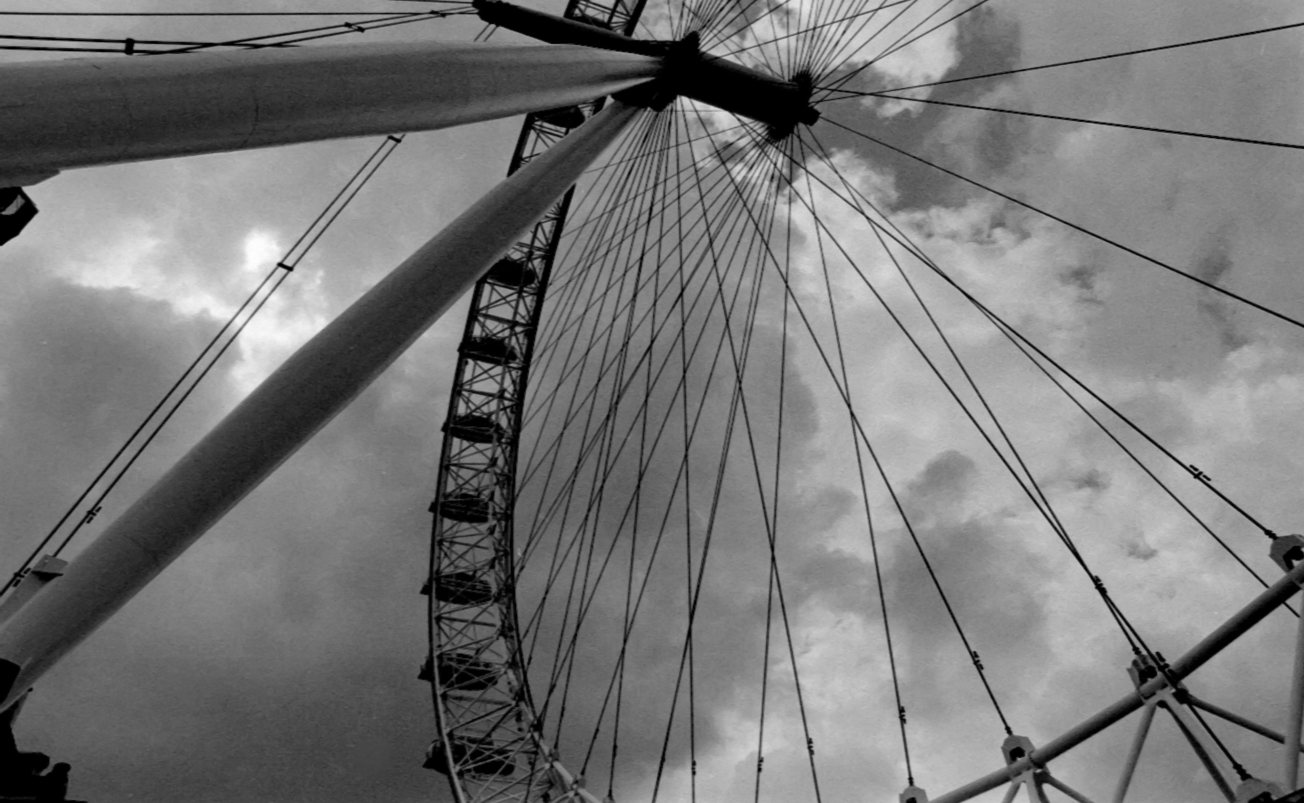 General 4981x3070 London Eye London ferris wheel monochrome Europe photography