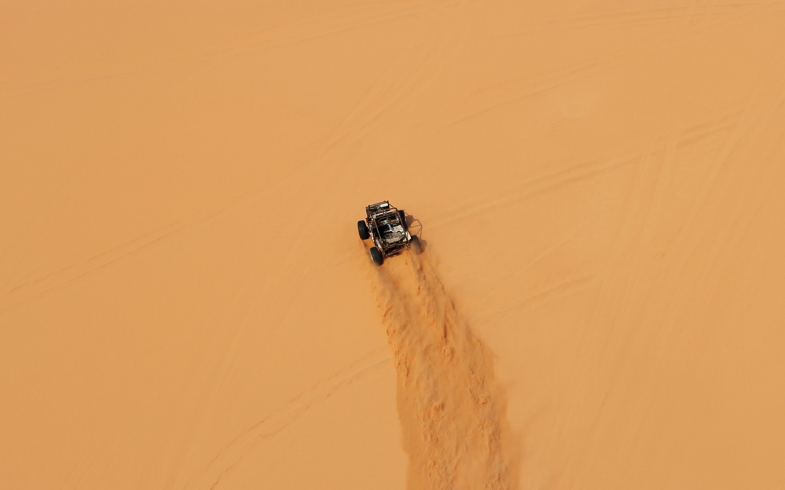 General 2560x1600 sand vehicle car desert buggy