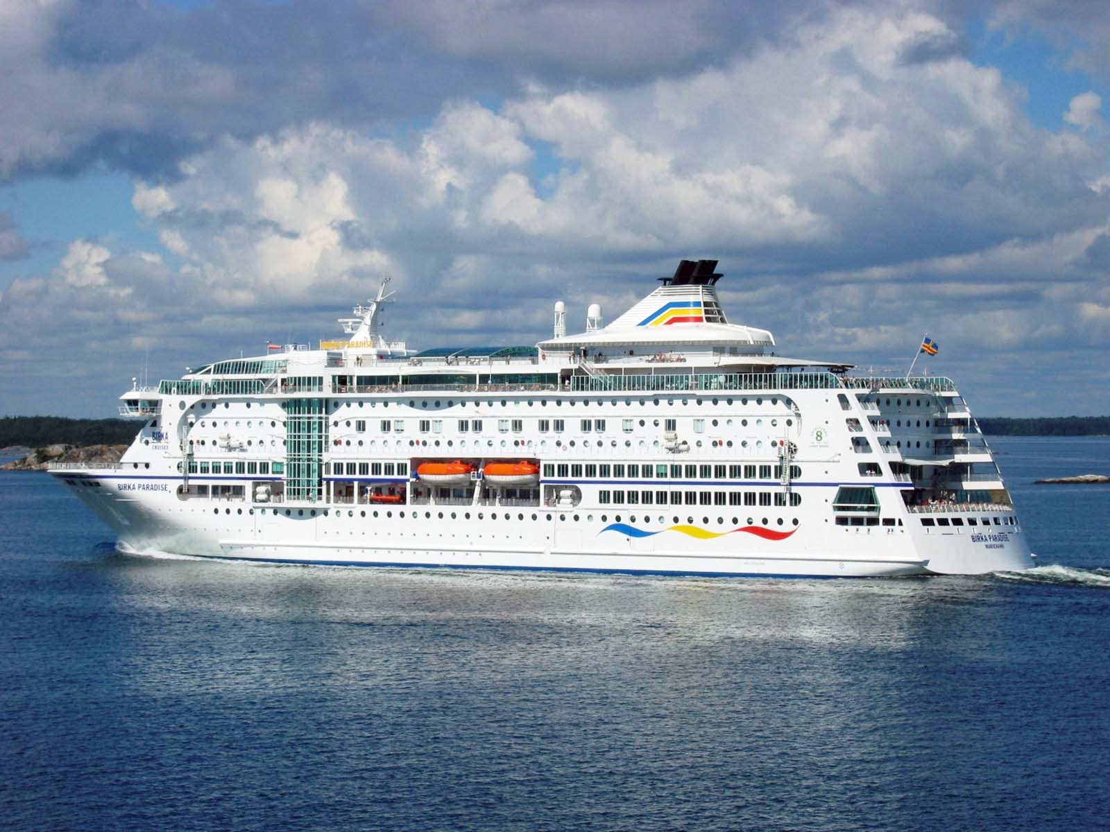 General 1600x1200 cruise ship vehicle ship