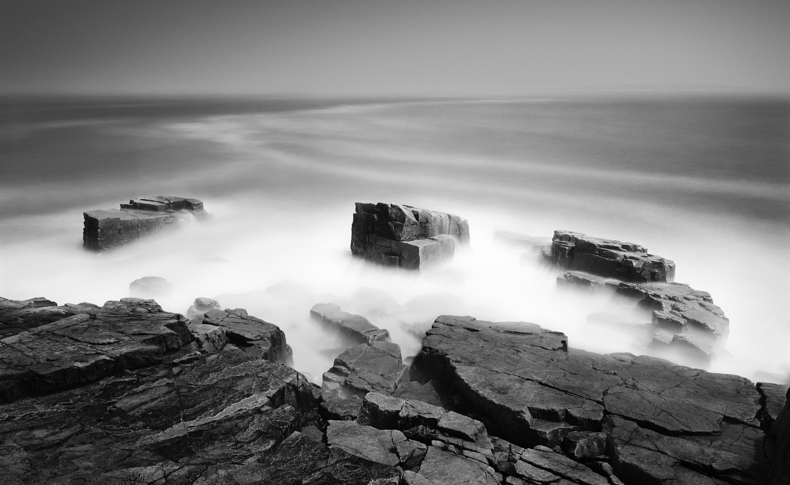 General 2559x1571 photography nature monochrome coast sea water outdoors rocks