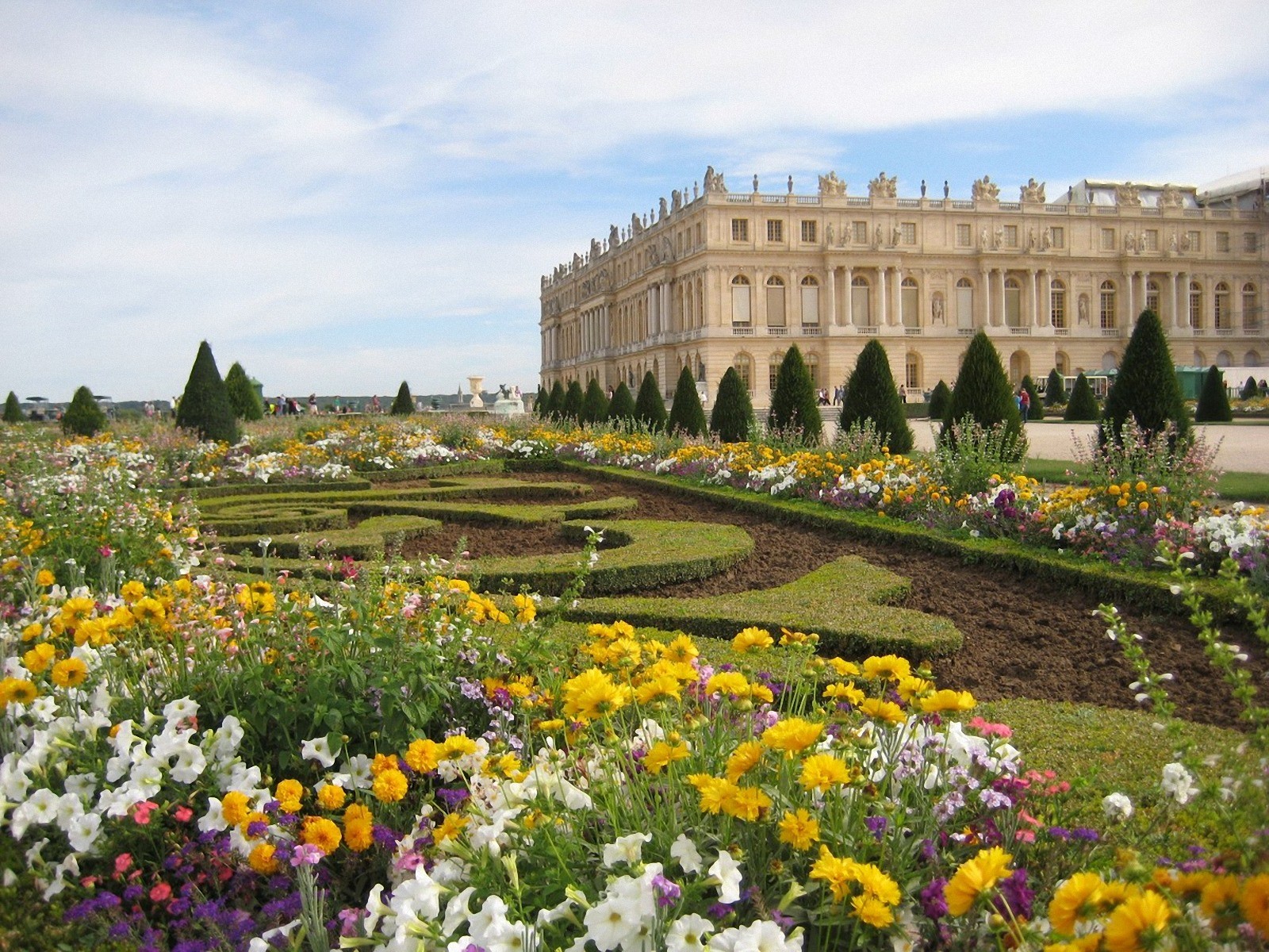 General 1600x1200 Palace of Versailles palace park Baroque architecture France flowers plants