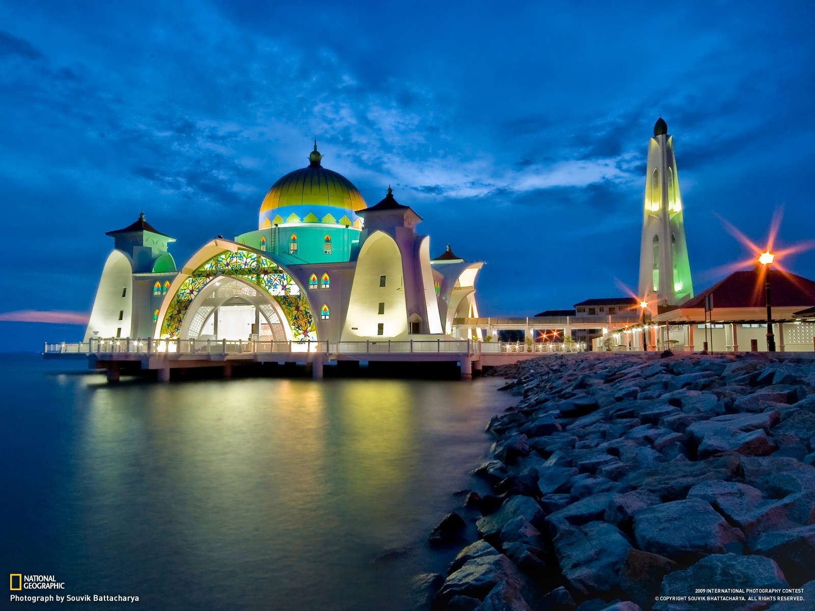 General 1600x1200 architecture beach building mosque Malaysia National Geographic 2010 (Year)