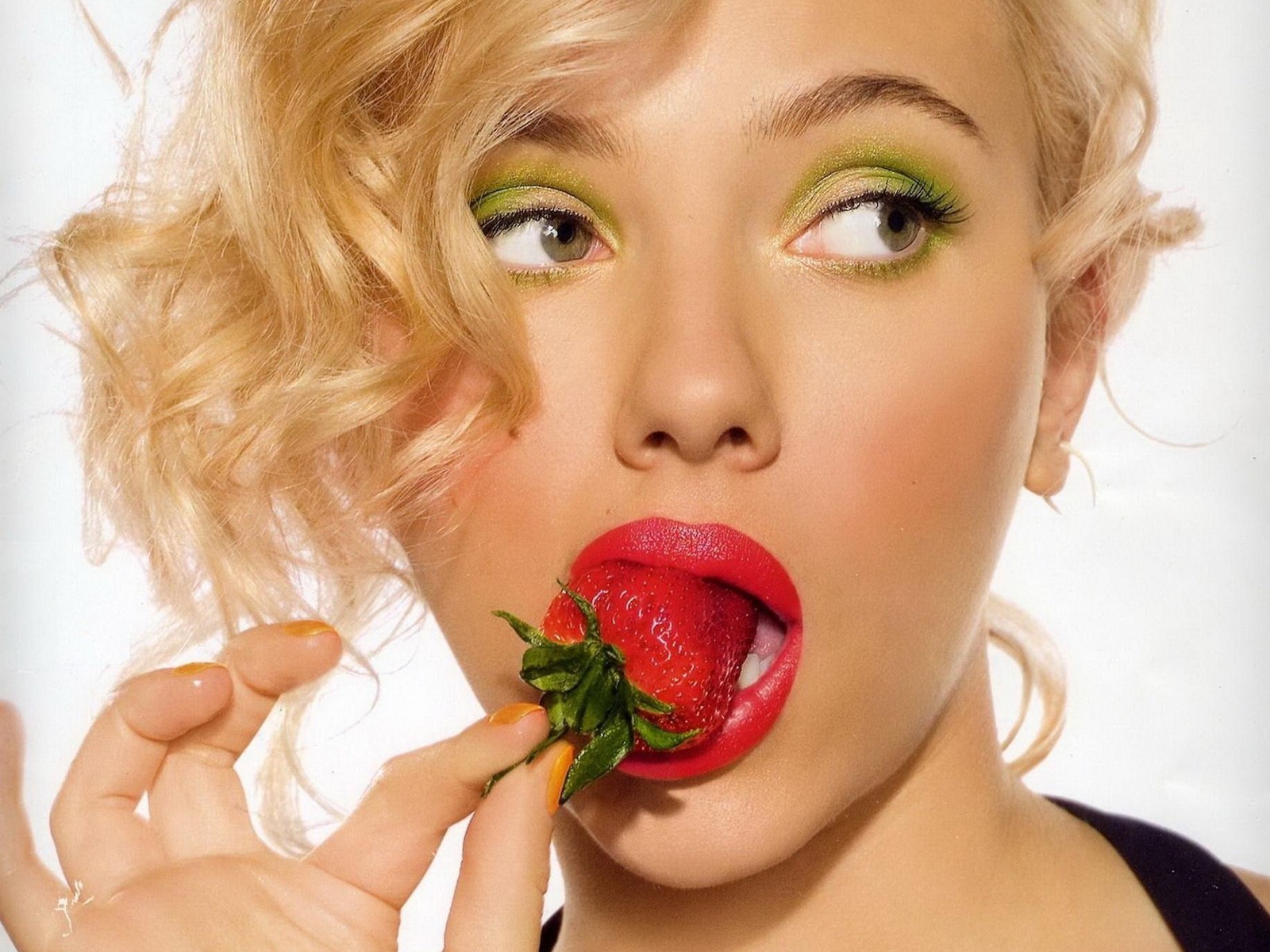 People 1600x1200 women Scarlett Johansson blonde actress red lipstick eyeshadow closeup open mouth celebrity studio white background simple background face looking away food fruit strawberries biting painted nails
