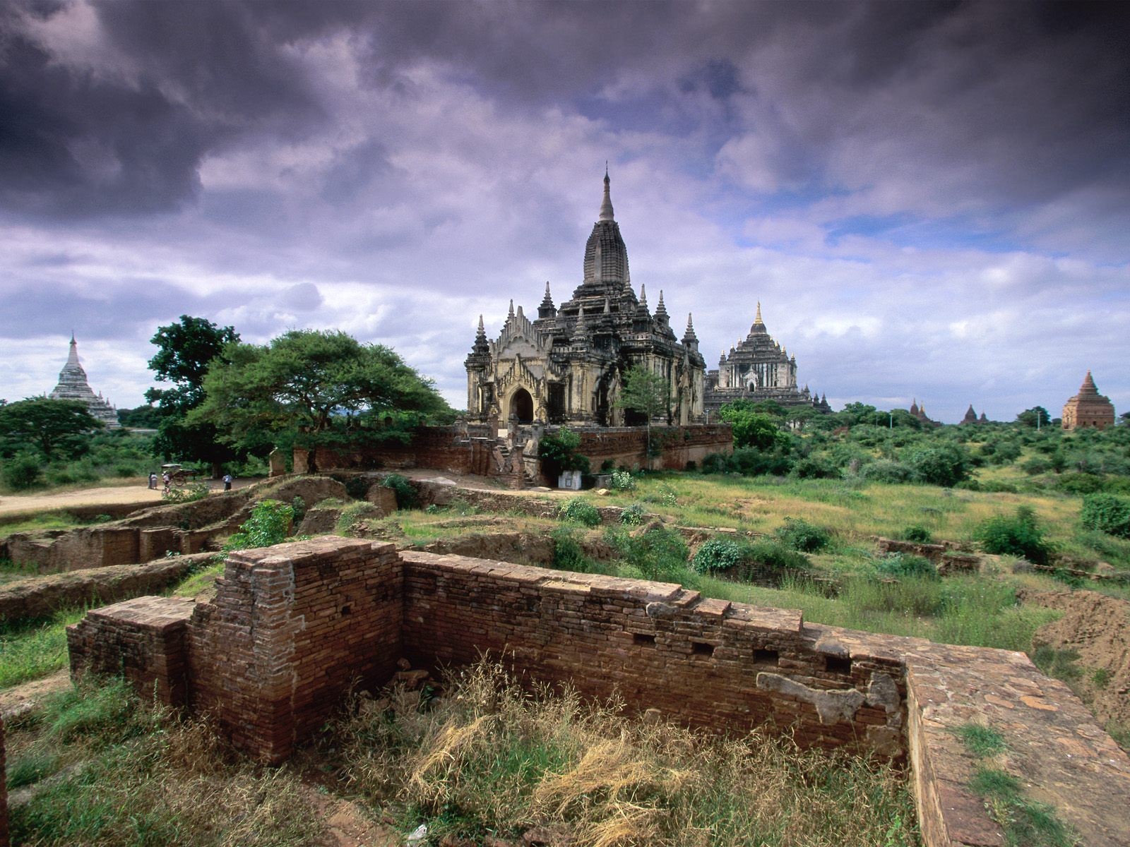 General 1600x1200 Myanmar temple ruins Asian architecture Bagan old building Asia