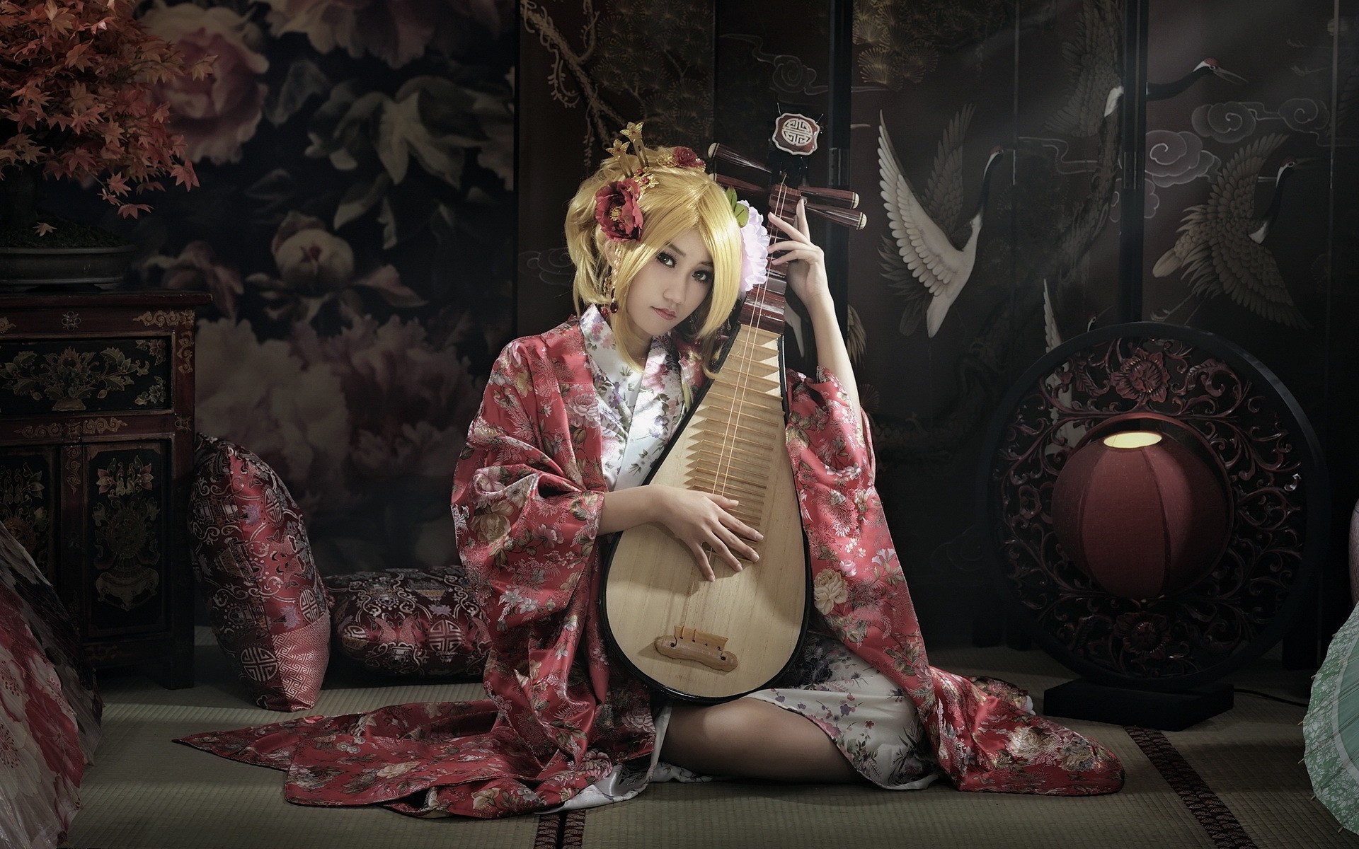 People 1920x1200 women model blonde biwa kimono Asian Japan looking at viewer musical instrument music women indoors indoors flower in hair