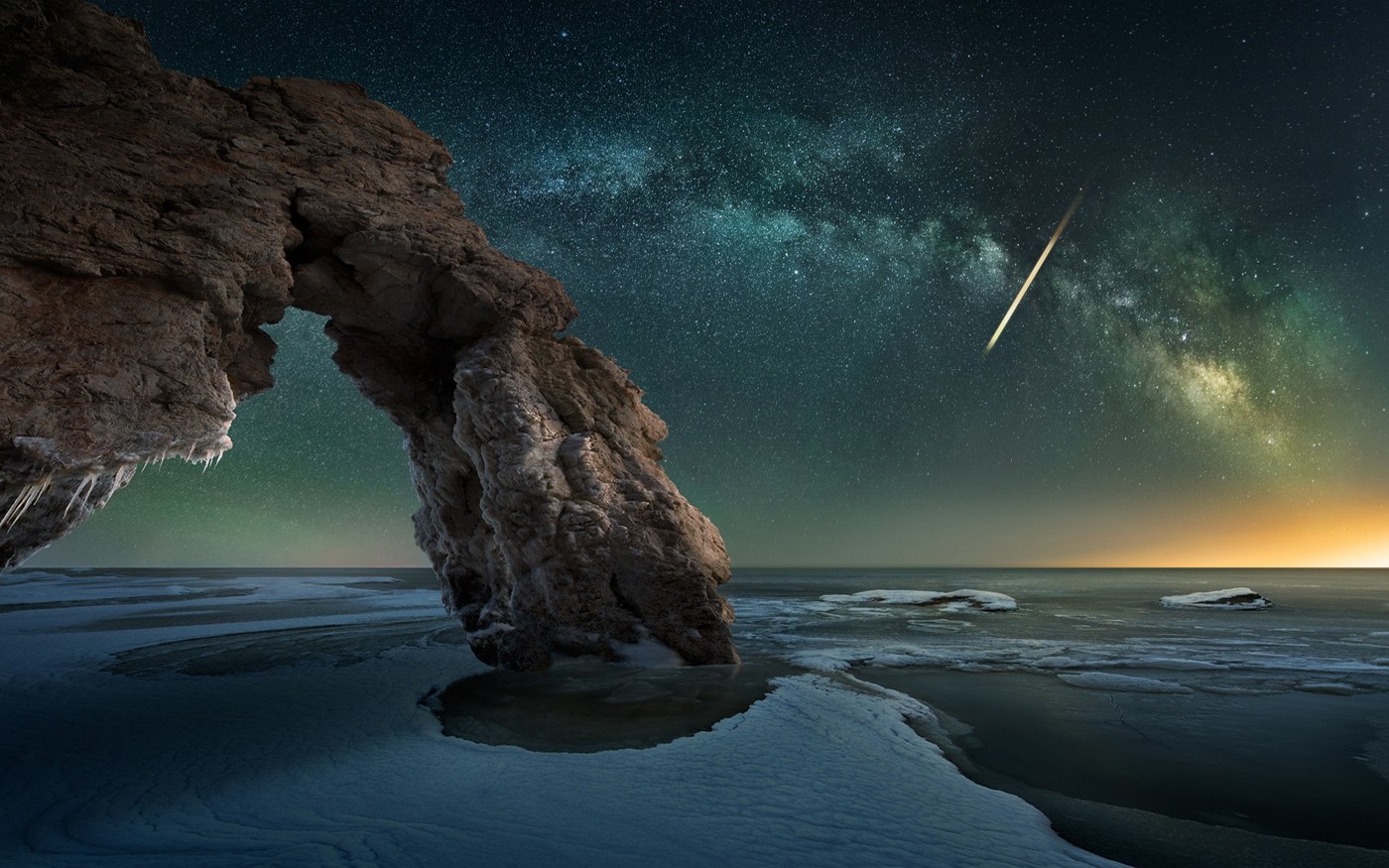 General 1400x875 nature landscape Milky Way rocks ice sea starry night natural light long exposure sky stars outdoors