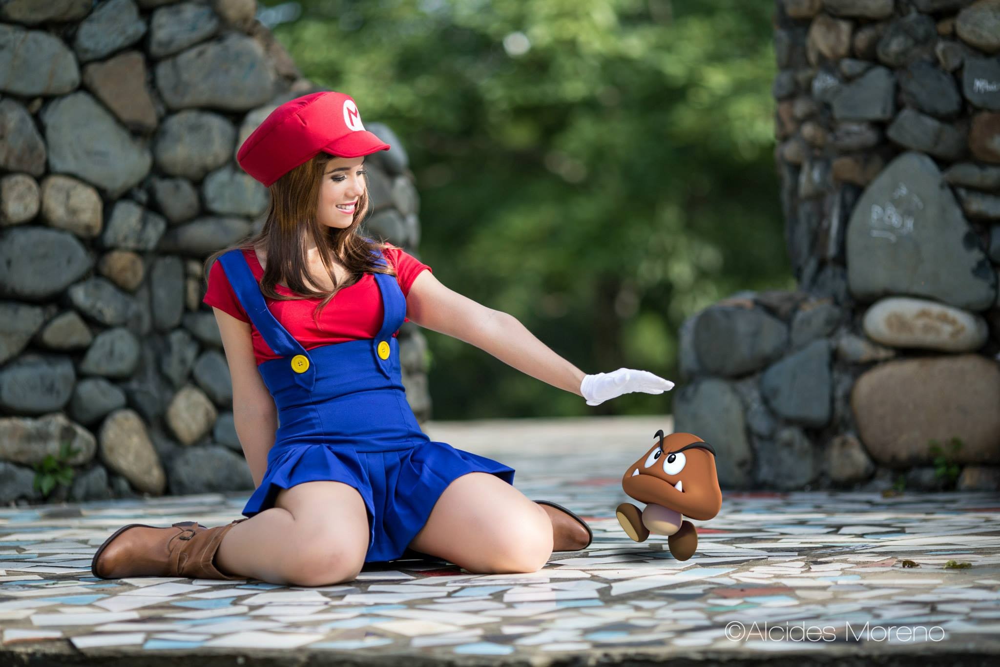 People 2048x1366 cosplay video games women model video game girls women outdoors Alcides Moreno kneeling hat women with hats thighs costumes gloves Nintendo video game characters Super Mario