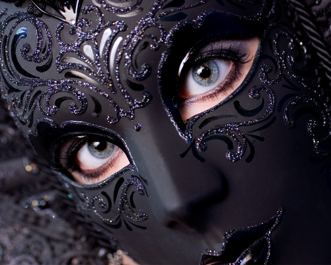 General 1280x1024 mask blue eyes black venetian masks women eyes looking at viewer