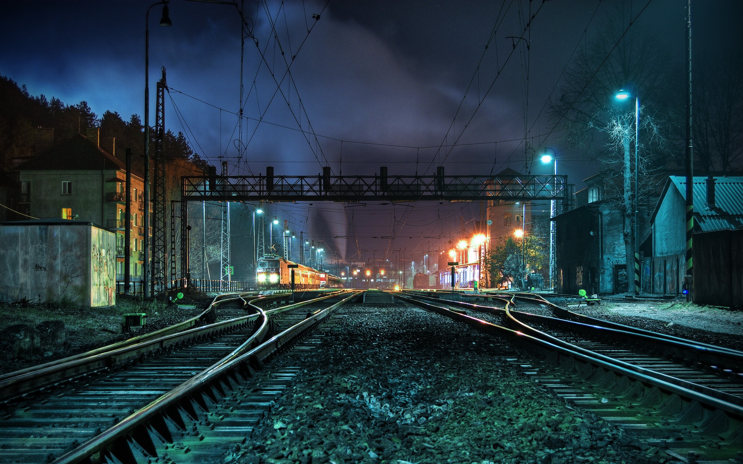 General 2560x1600 night train train station railway vehicle HDR Slovakia