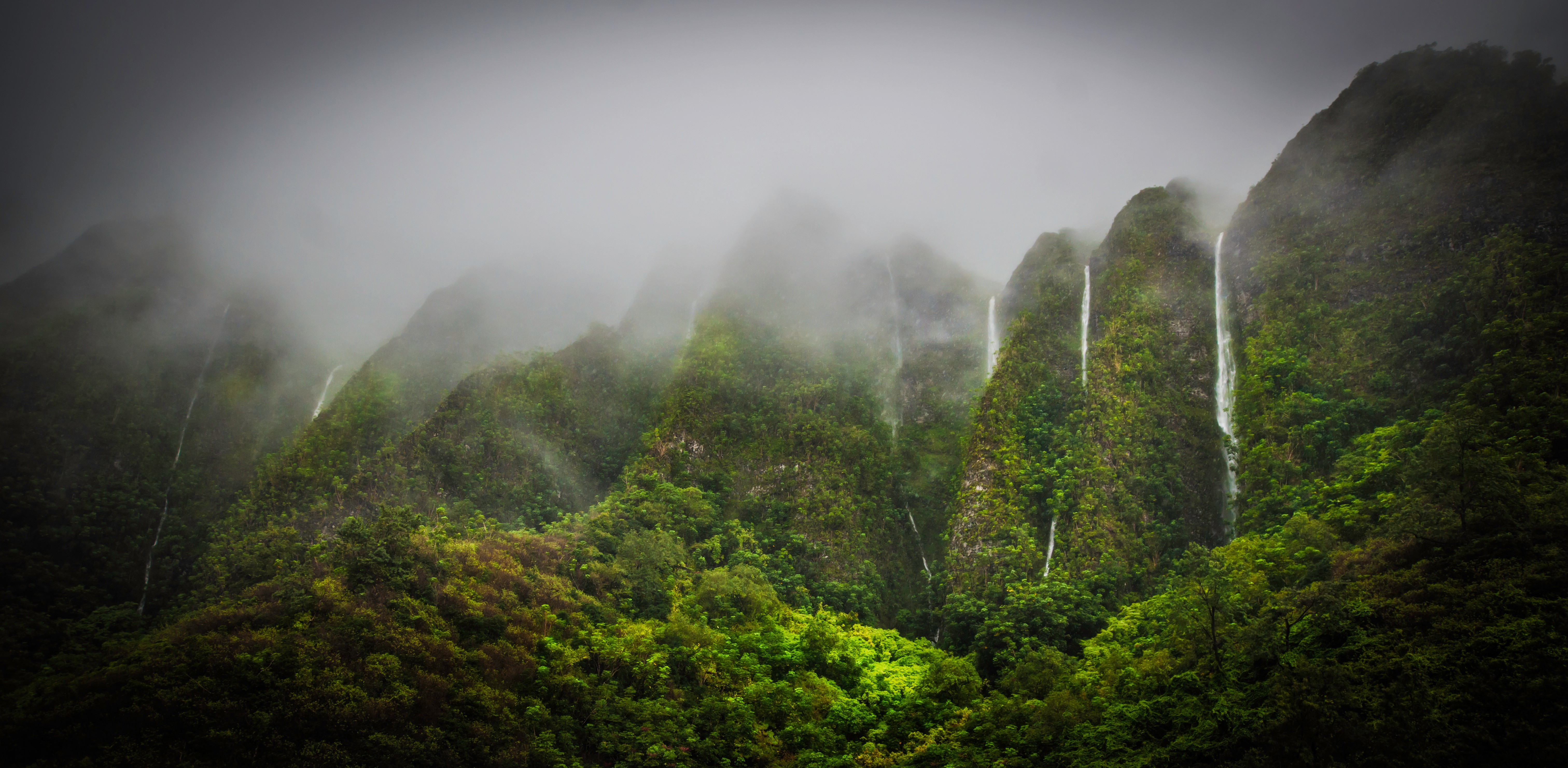 General 6048x2964 waterfall nature landscape mist forest mountains Hawaii USA oahu