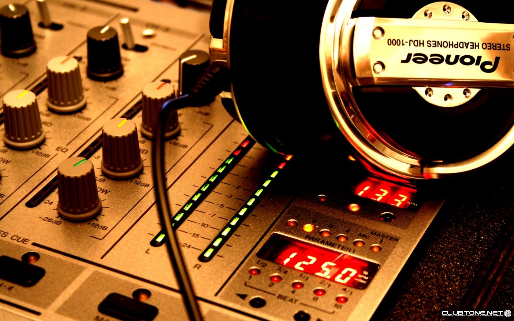 General 1680x1050 technology pioneer (logo) headphones DJ audio mixing consoles music numbers