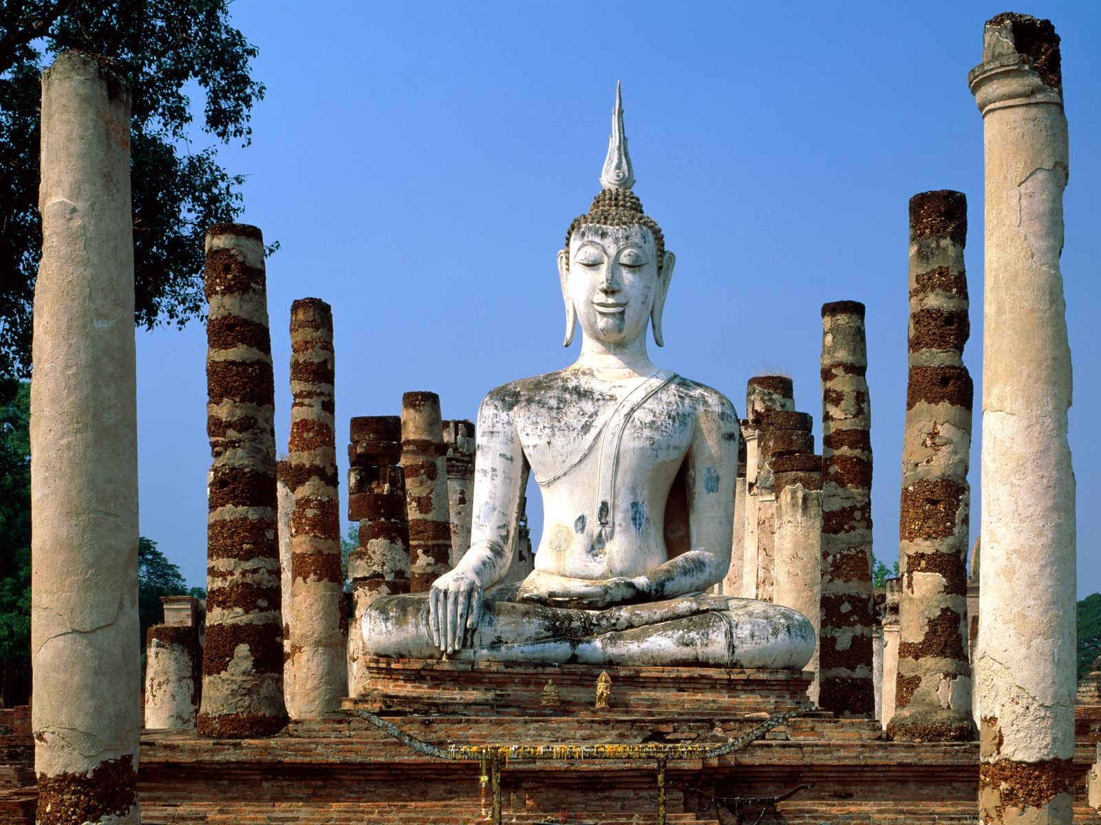 General 1600x1200 Buddha statue Thailand medieval religion Asia