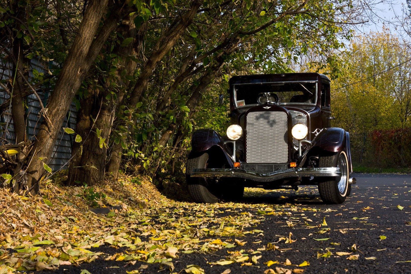 General 1680x1120 landscape car classic car Rolls-Royce trees leaves black cars oldtimers