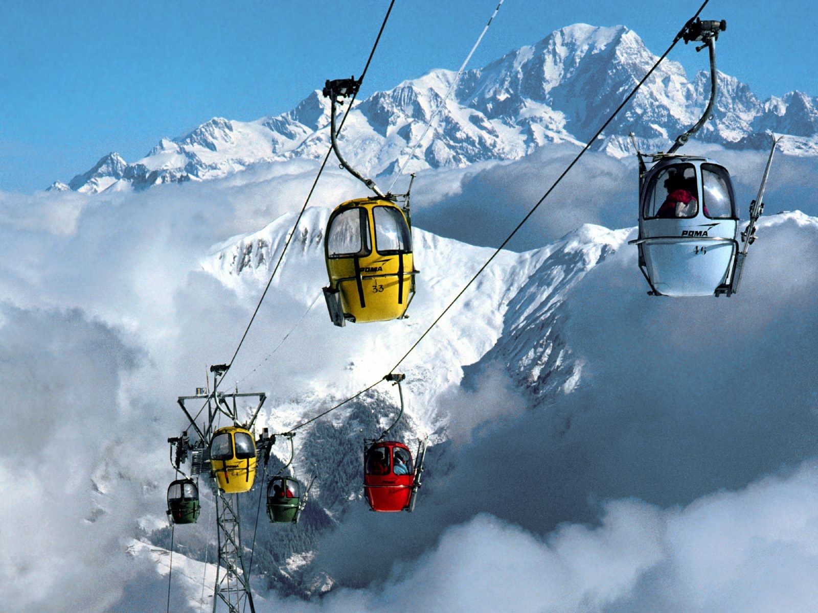 General 1600x1200 mountains snow clouds ski lift