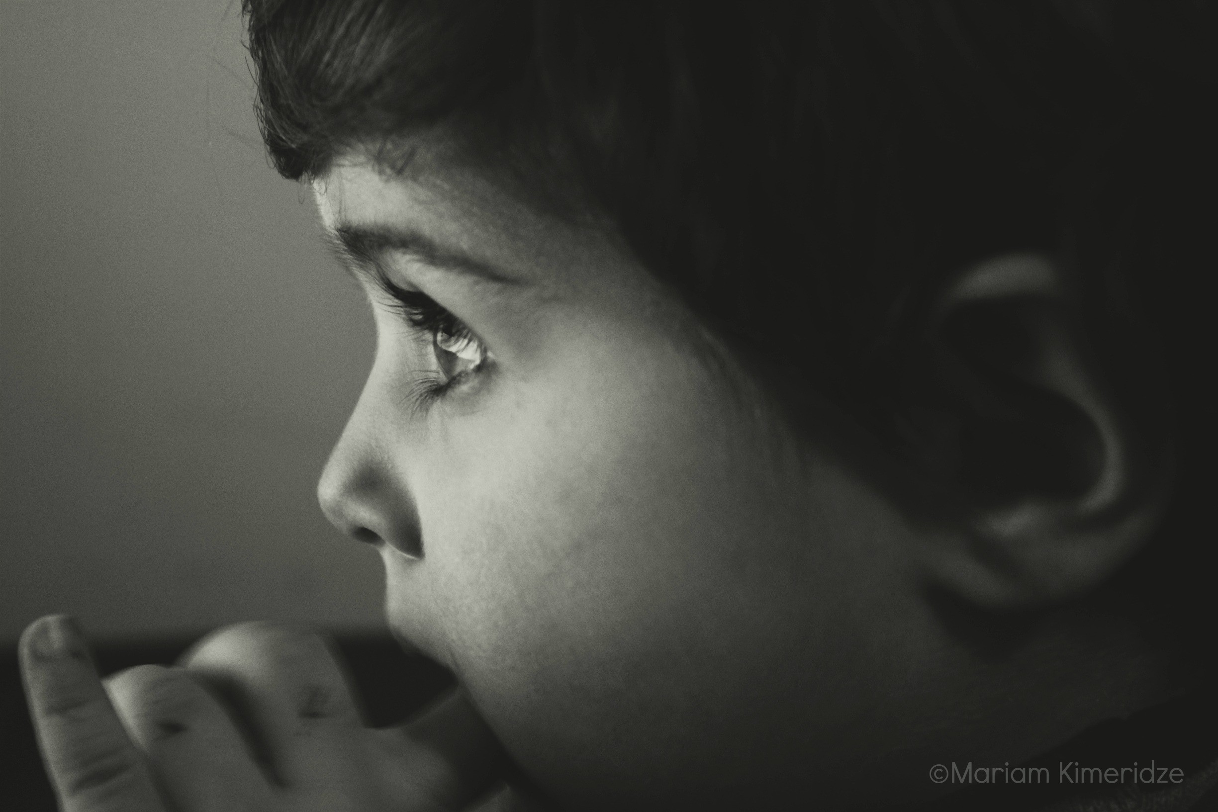 People 2449x1633 face people baby black white alone looking away
