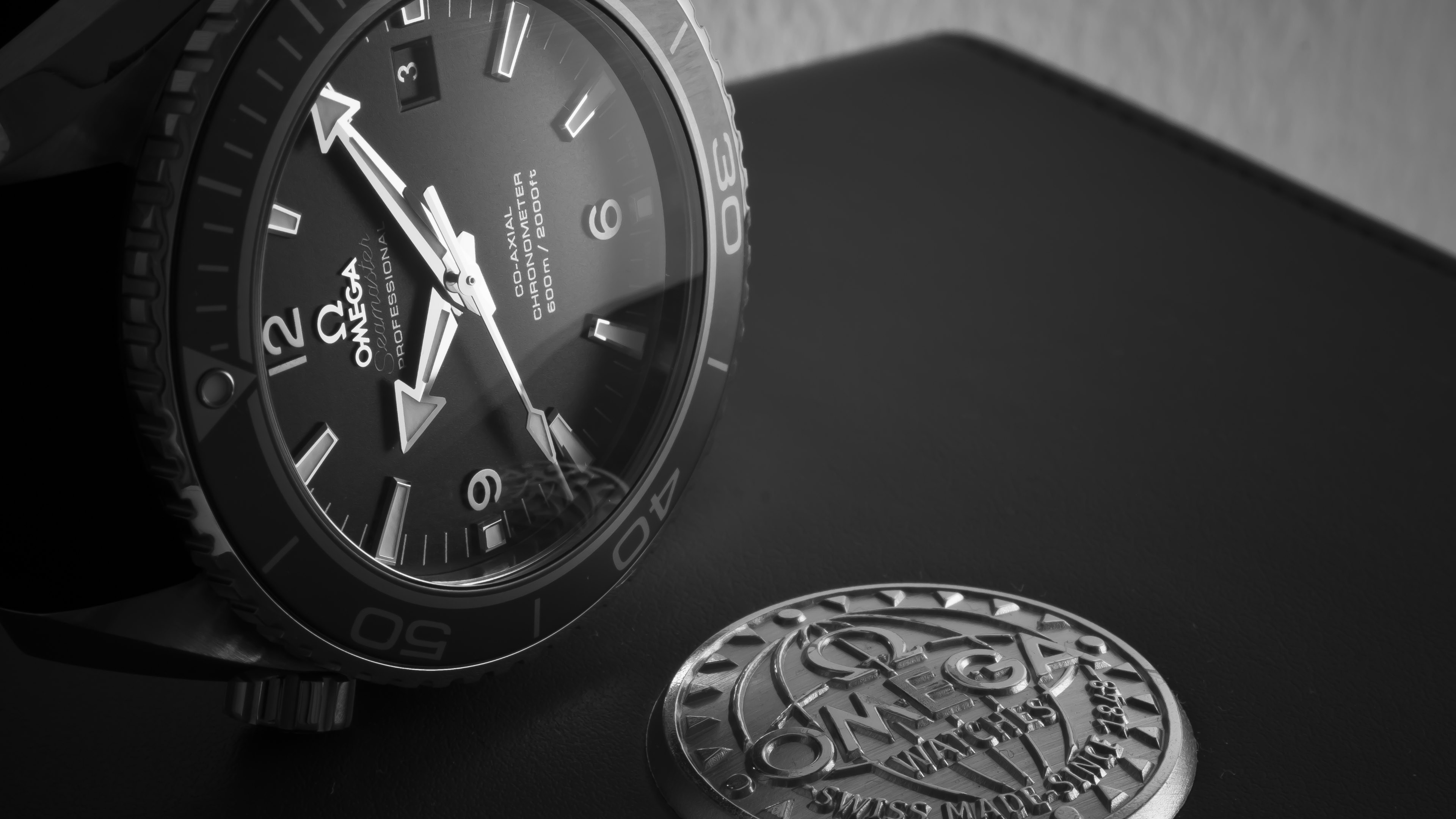 General 3840x2160 watch luxury watches monochrome Omega (watch) dials numbers macro Switzerland wristwatch technology digital art simple background