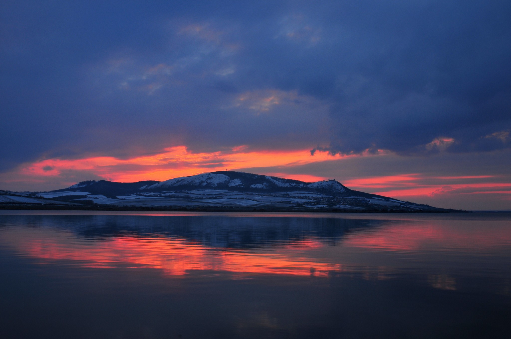 General 2048x1360 water sunset nature outdoors