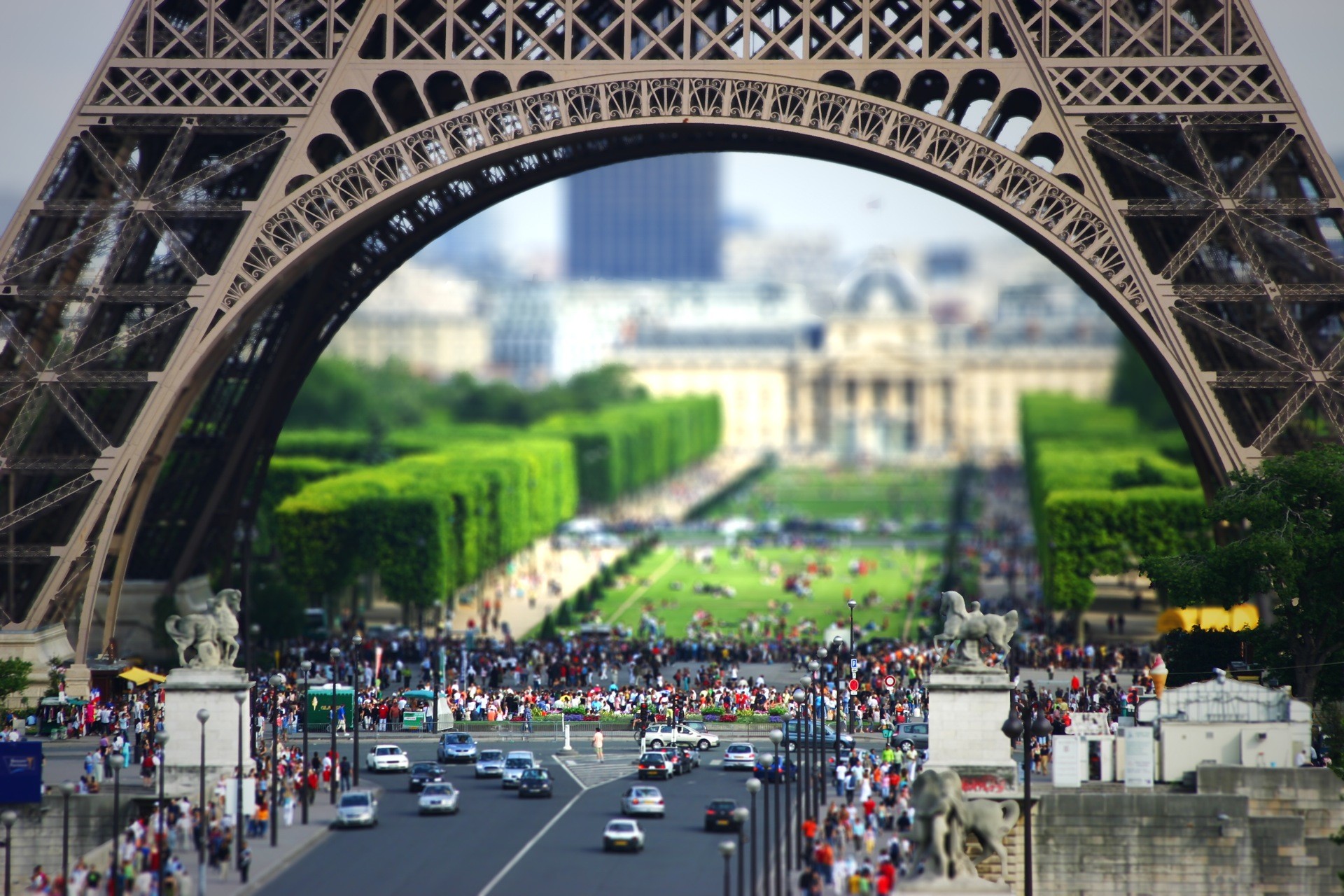 General 1920x1280 city tilt shift Eiffel Tower people Paris France digital art